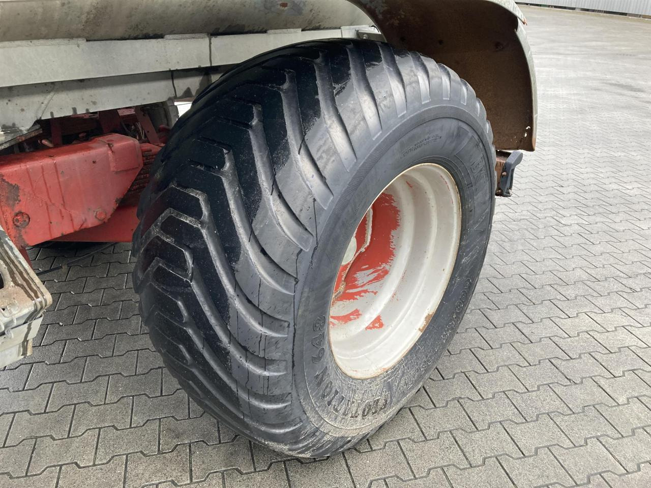 Briri VTTW 100 - Oprema za gnojenje: slika Briri VTTW 100 - Oprema za gnojenje Briri VTTW 100 - Oprema za gnojenje: slika Briri VTTW 100 - Oprema za gnojenje