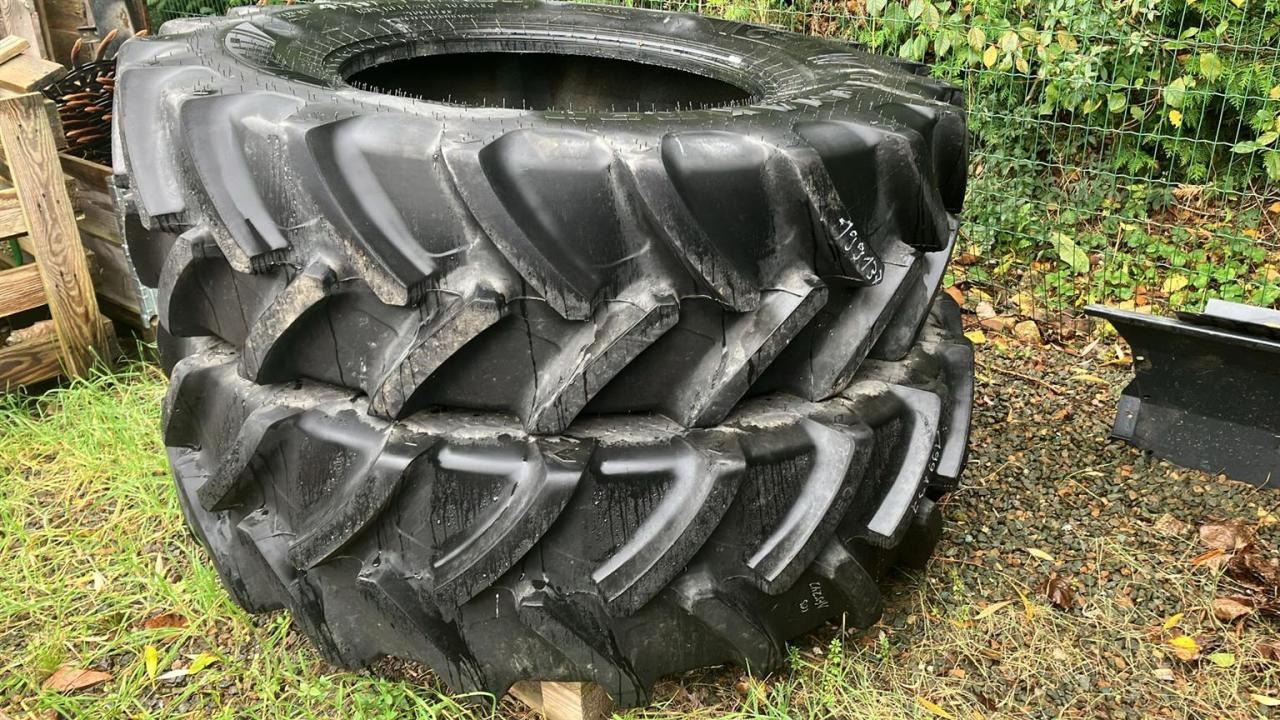 CEAT 420/90R30 - Guma za Poljoprivredni strojevi: slika CEAT 420/90R30 - Guma za Poljoprivredni strojevi CEAT 420/90R30 - Guma za Poljoprivredni strojevi: slika CEAT 420/90R30 - Guma za Poljoprivredni strojevi