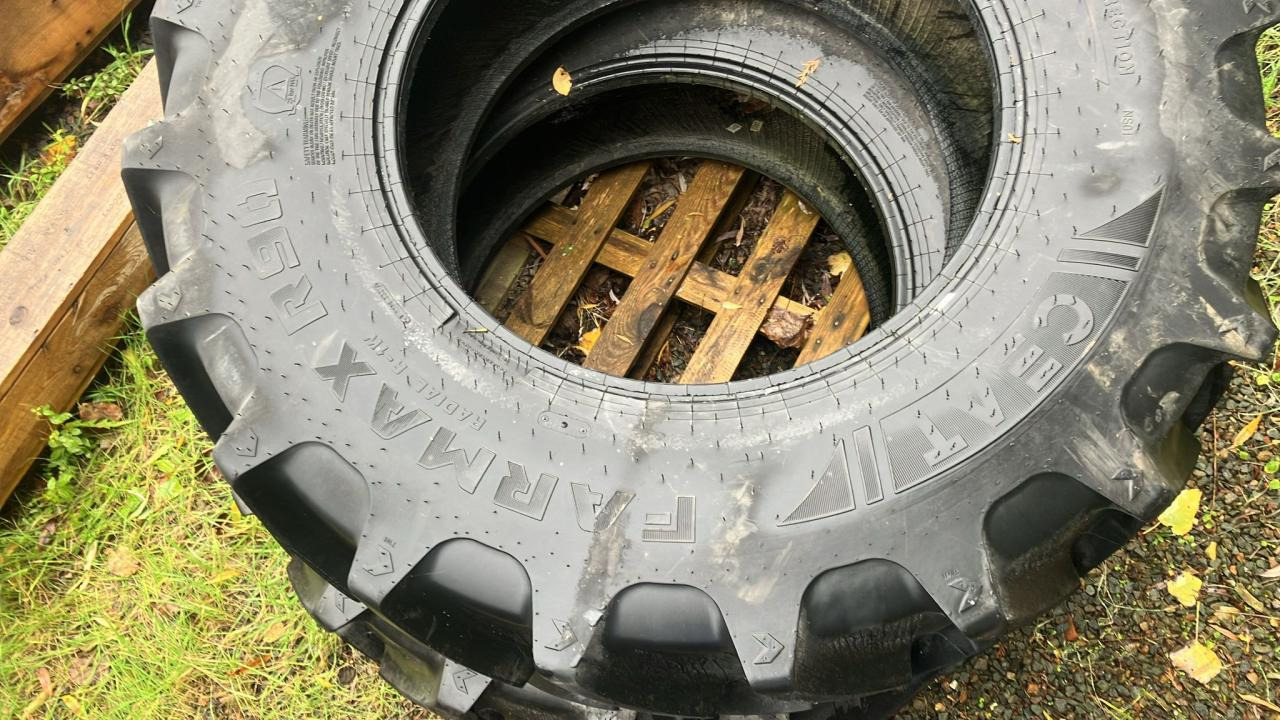 CEAT 420/90R30 - Guma za Poljoprivredni strojevi: slika CEAT 420/90R30 - Guma za Poljoprivredni strojevi CEAT 420/90R30 - Guma za Poljoprivredni strojevi: slika CEAT 420/90R30 - Guma za Poljoprivredni strojevi