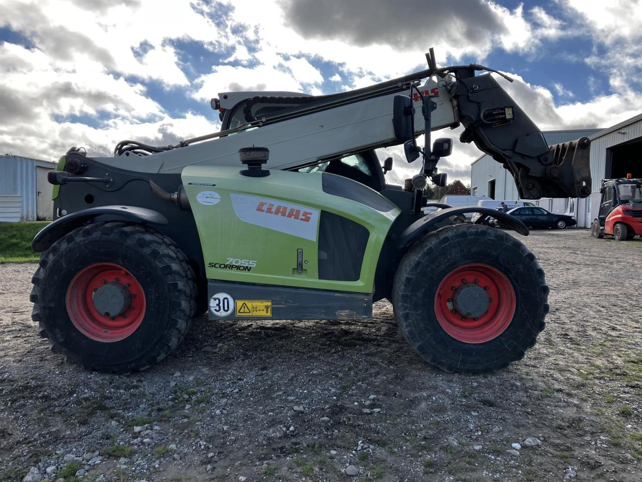CLAAS 7055 - Teleskopski rukovatelj: slika CLAAS 7055 - Teleskopski rukovatelj CLAAS 7055 - Teleskopski rukovatelj: slika CLAAS 7055 - Teleskopski rukovatelj
