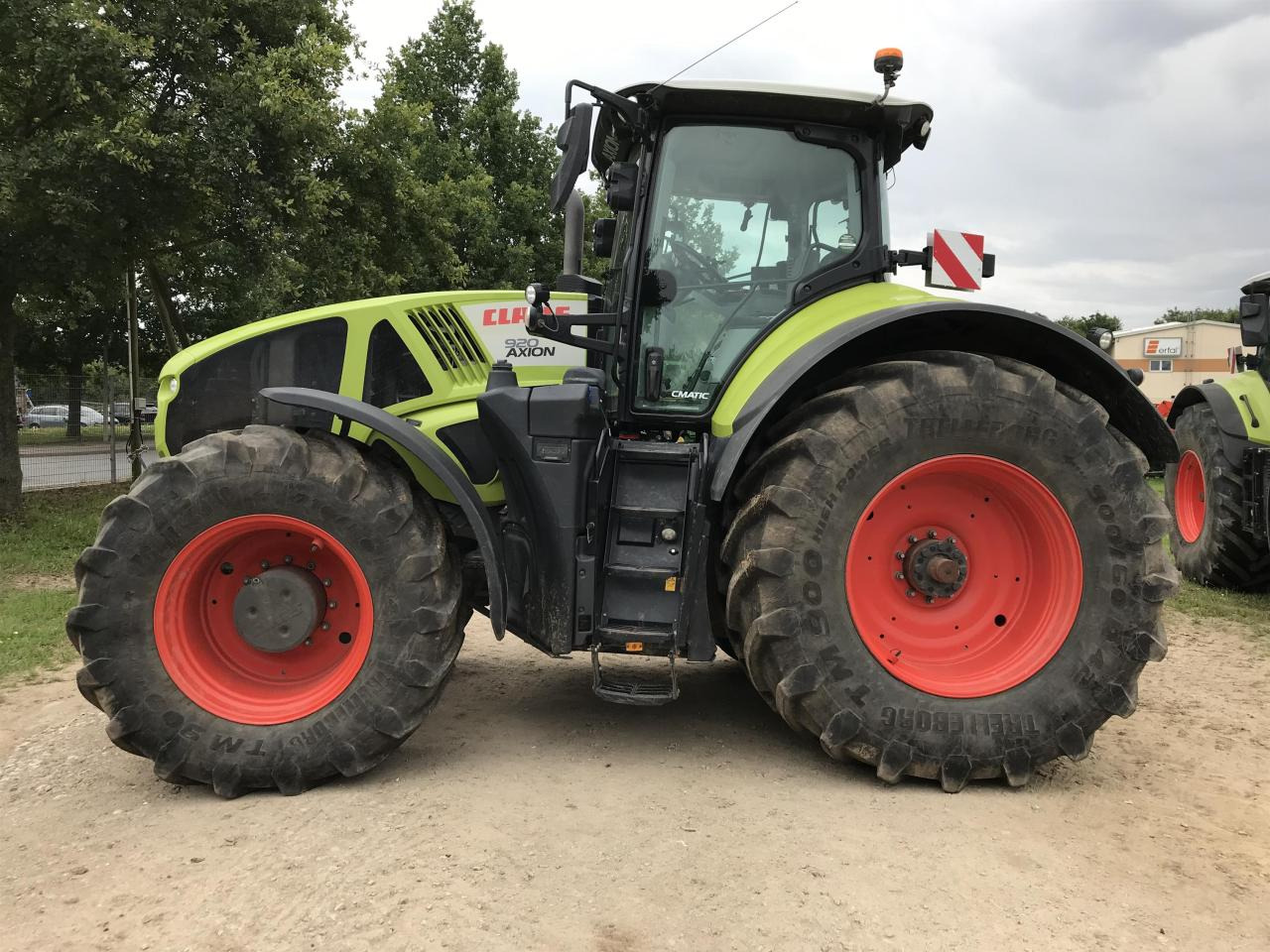 CLAAS Axion 920 - Traktor: slika CLAAS Axion 920 - Traktor CLAAS Axion 920 - Traktor: slika CLAAS Axion 920 - Traktor