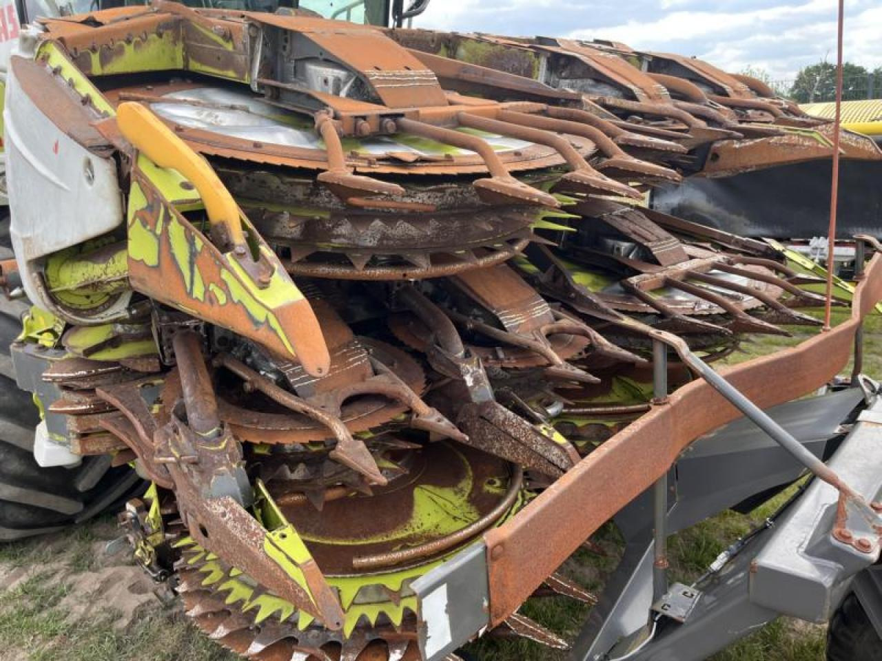 CLAAS Jaguar 980 - Silažni kombajn: slika CLAAS Jaguar 980 - Silažni kombajn CLAAS Jaguar 980 - Silažni kombajn: slika CLAAS Jaguar 980 - Silažni kombajn