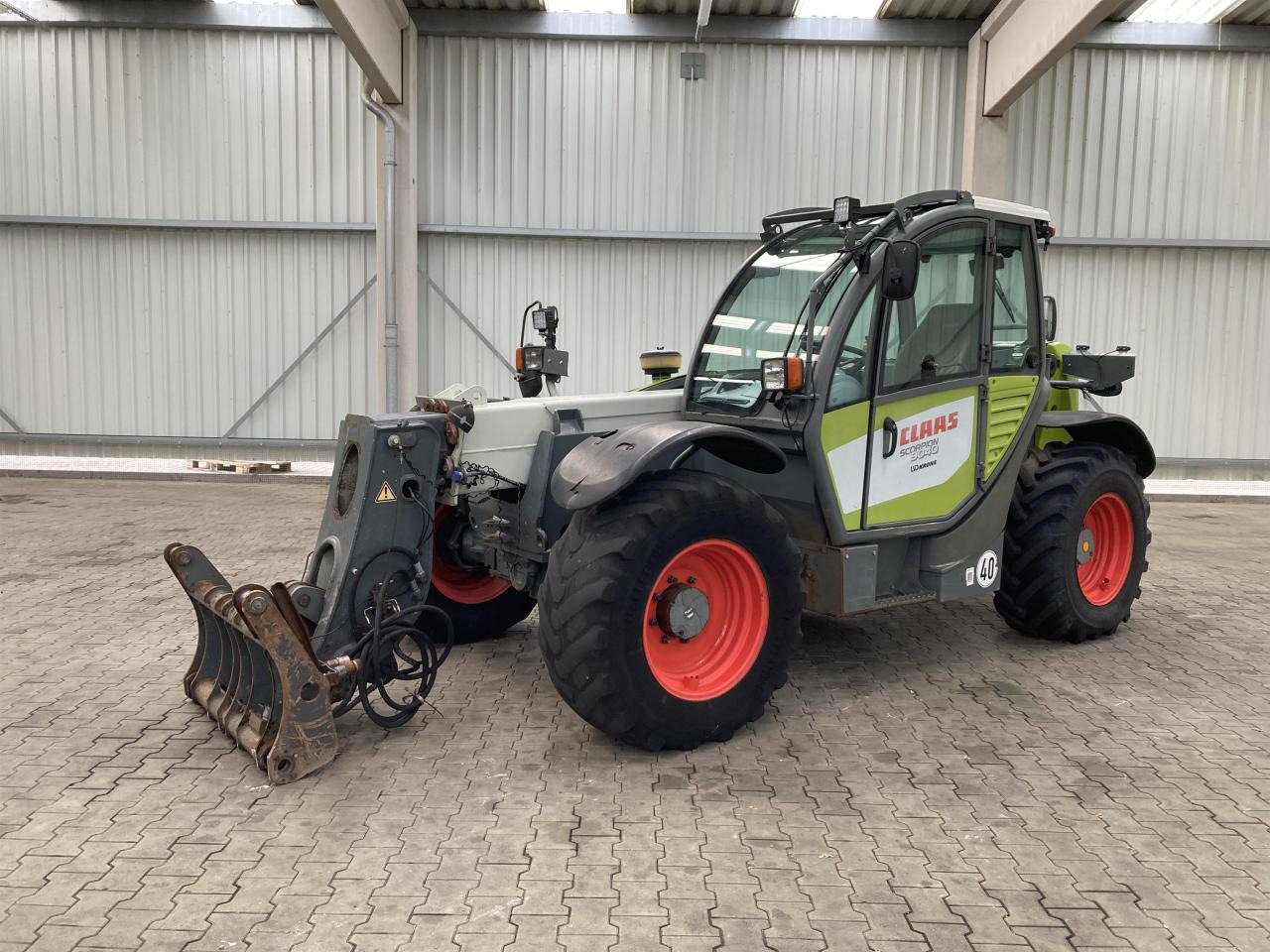 CLAAS Scorpion 9040 VariPower - Teleskopski rukovatelj: slika CLAAS Scorpion 9040 VariPower - Teleskopski rukovatelj CLAAS Scorpion 9040 VariPower - Teleskopski rukovatelj: slika CLAAS Scorpion 9040 VariPower - Teleskopski rukovatelj
