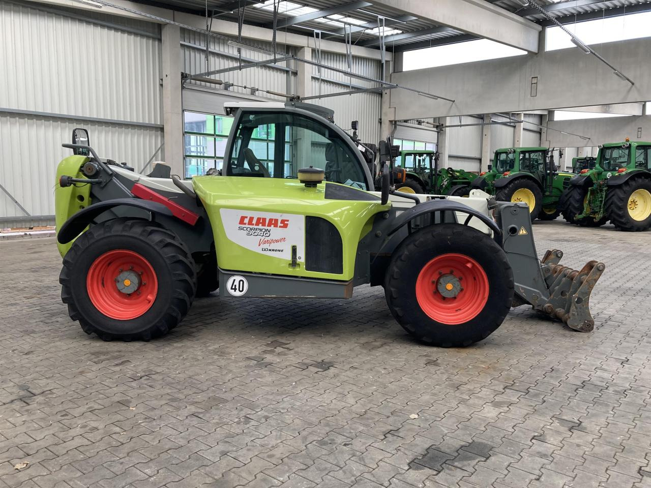 CLAAS Scorpion 9040 VariPower - Teleskopski rukovatelj: slika CLAAS Scorpion 9040 VariPower - Teleskopski rukovatelj CLAAS Scorpion 9040 VariPower - Teleskopski rukovatelj: slika CLAAS Scorpion 9040 VariPower - Teleskopski rukovatelj
