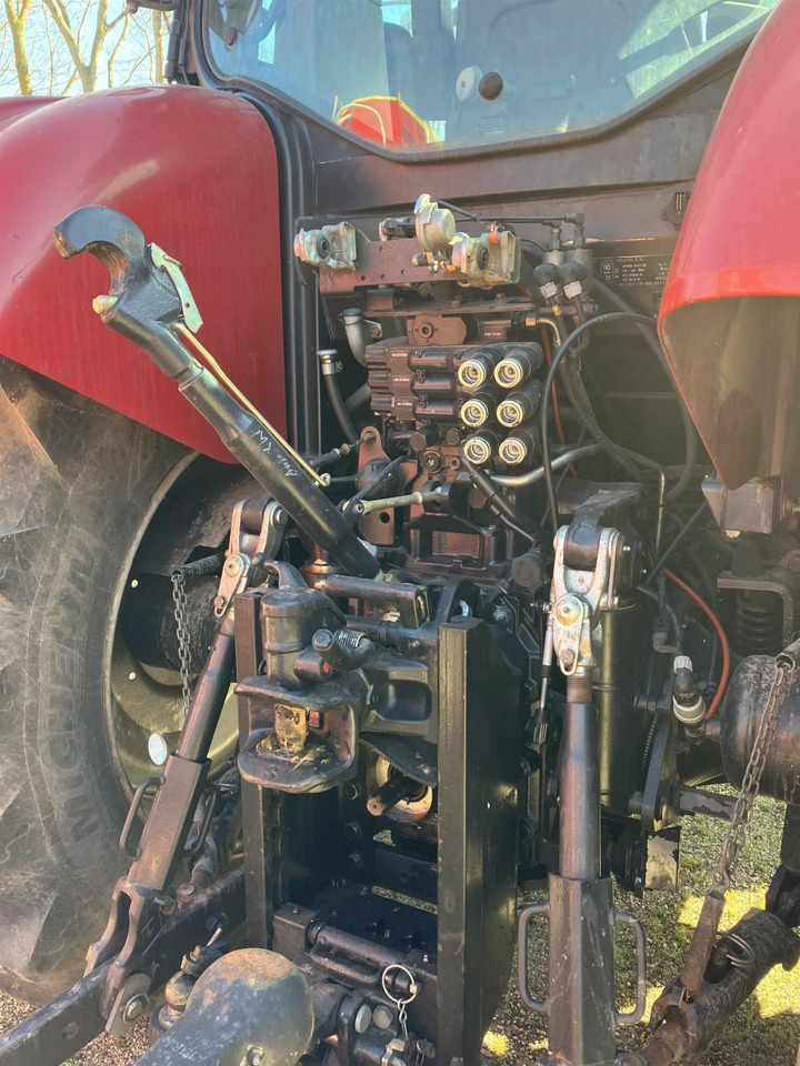 Case-IH Maxxum 140 MC Profi - Traktor: slika Case-IH Maxxum 140 MC Profi - Traktor Case-IH Maxxum 140 MC Profi - Traktor: slika Case-IH Maxxum 140 MC Profi - Traktor