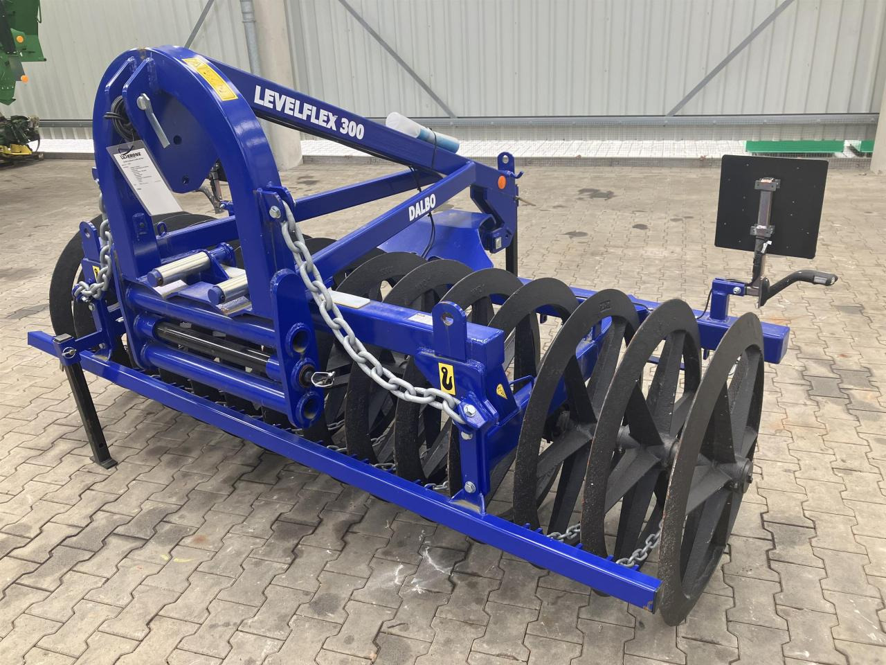 Dalbo LEVELFLEX 300 - Valjak za poljoprivredna gospodarstva: slika Dalbo LEVELFLEX 300 - Valjak za poljoprivredna gospodarstva Dalbo LEVELFLEX 300 - Valjak za poljoprivredna gospodarstva: slika Dalbo LEVELFLEX 300 - Valjak za poljoprivredna gospodarstva