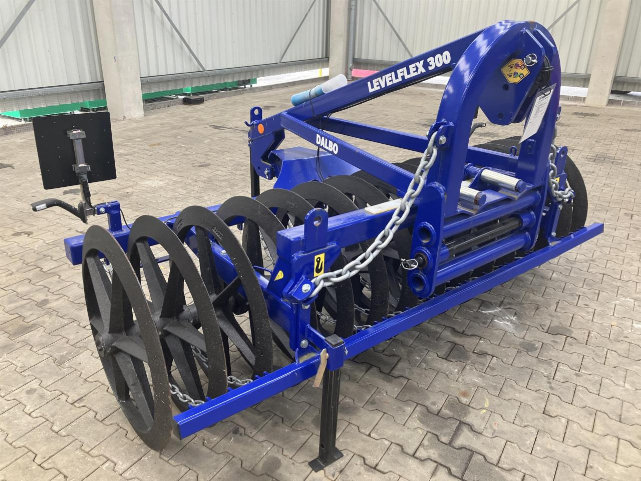 Dalbo LEVELFLEX 300 - Valjak za poljoprivredna gospodarstva: slika Dalbo LEVELFLEX 300 - Valjak za poljoprivredna gospodarstva Dalbo LEVELFLEX 300 - Valjak za poljoprivredna gospodarstva: slika Dalbo LEVELFLEX 300 - Valjak za poljoprivredna gospodarstva