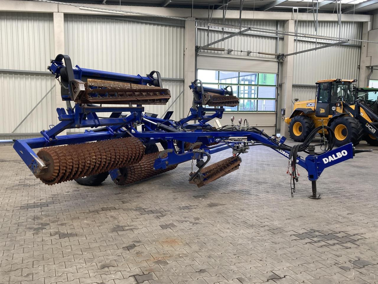 Dalbo Maxiroll 630 - Valjak: slika Dalbo Maxiroll 630 - Valjak Dalbo Maxiroll 630 - Valjak: slika Dalbo Maxiroll 630 - Valjak