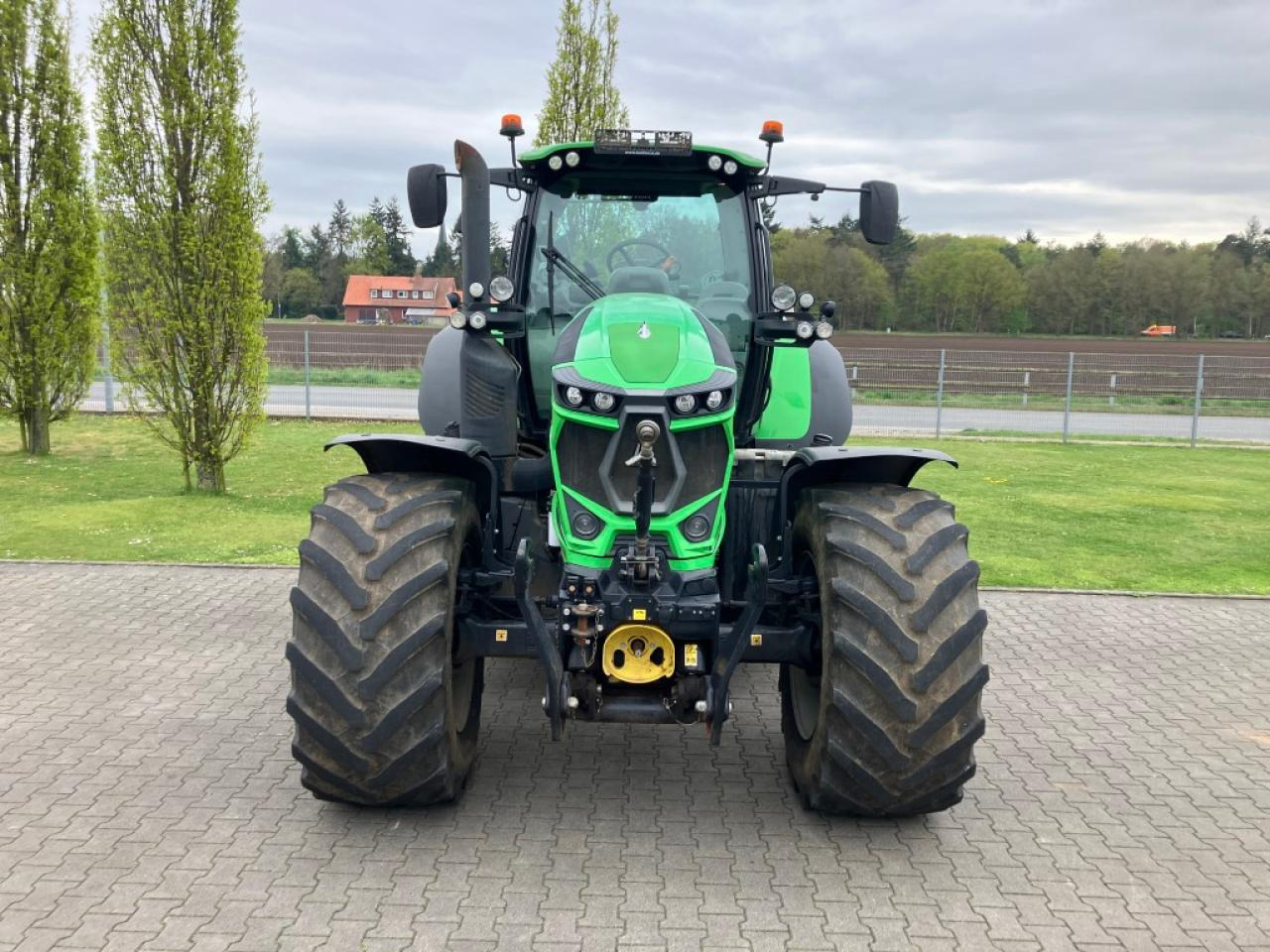 Deutz-Fahr 6215 TTV - Traktor: slika Deutz-Fahr 6215 TTV - Traktor Deutz-Fahr 6215 TTV - Traktor: slika Deutz-Fahr 6215 TTV - Traktor