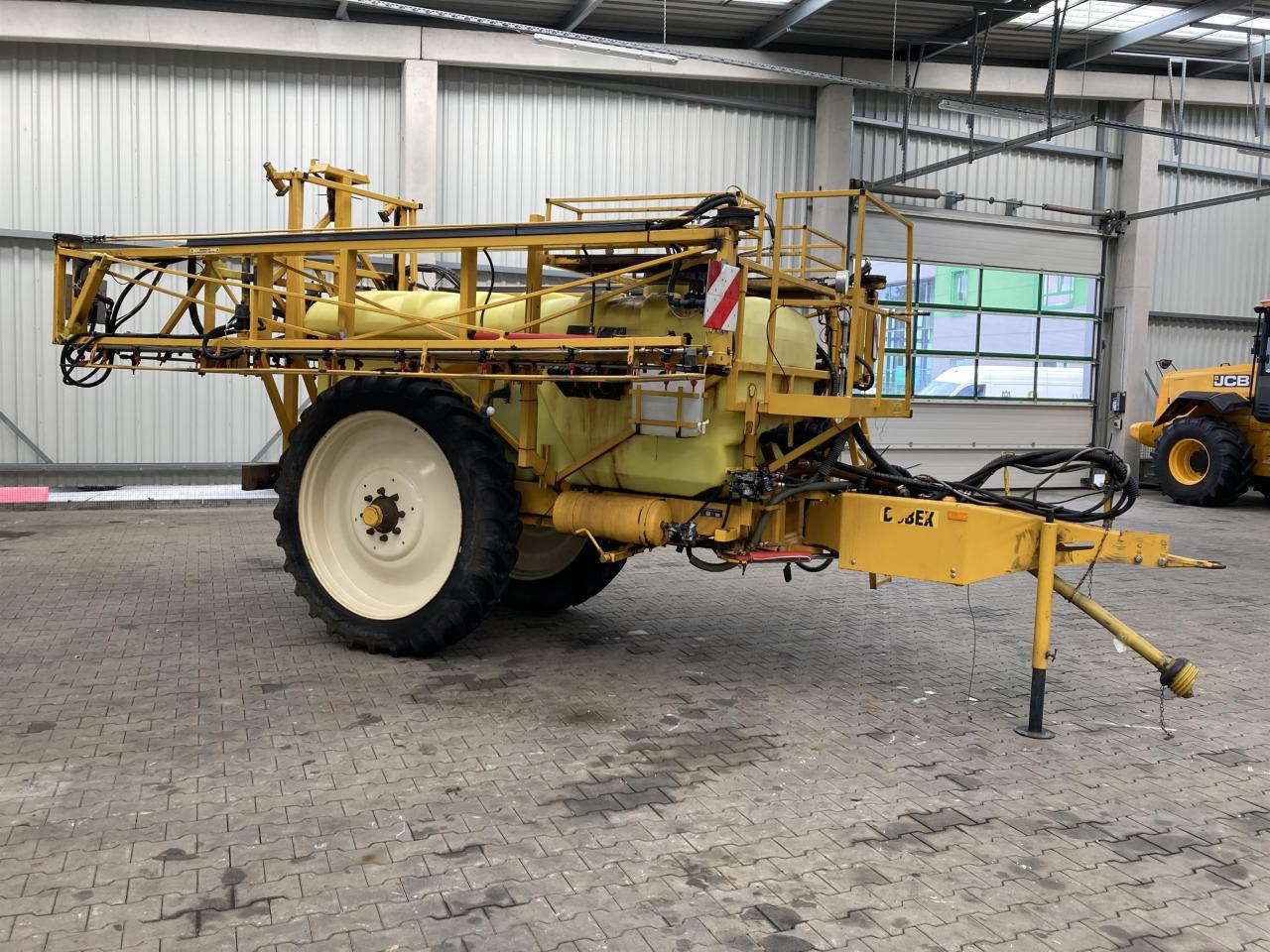 Dubex Vector 3.300 ltr. - Vučena prskalica: slika Dubex Vector 3.300 ltr. - Vučena prskalica Dubex Vector 3.300 ltr. - Vučena prskalica: slika Dubex Vector 3.300 ltr. - Vučena prskalica