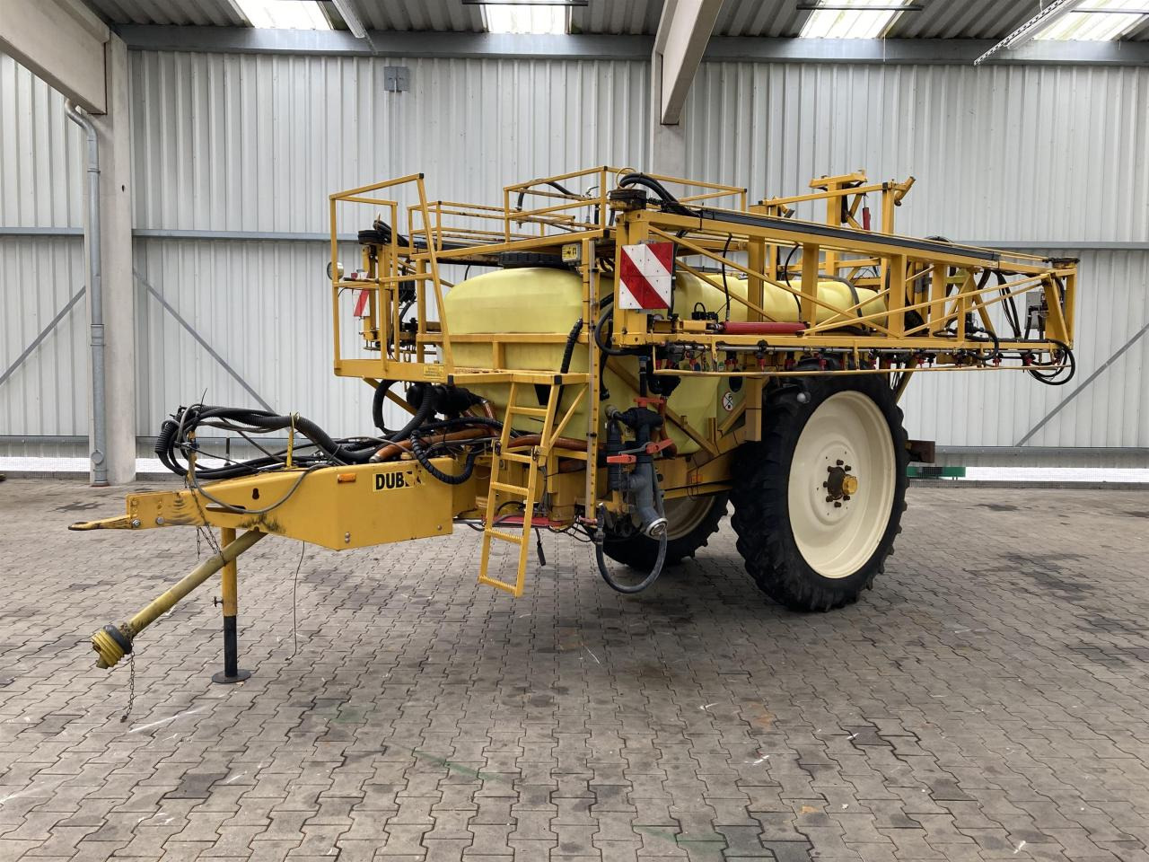 Dubex Vector 3.300 ltr. - Vučena prskalica: slika Dubex Vector 3.300 ltr. - Vučena prskalica Dubex Vector 3.300 ltr. - Vučena prskalica: slika Dubex Vector 3.300 ltr. - Vučena prskalica