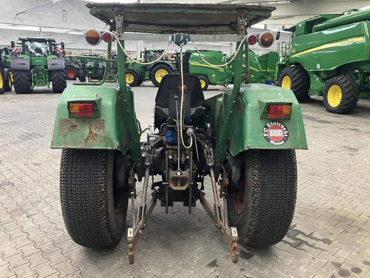 Fendt 104 S Farmer - Traktor: slika Fendt 104 S Farmer - Traktor Fendt 104 S Farmer - Traktor: slika Fendt 104 S Farmer - Traktor