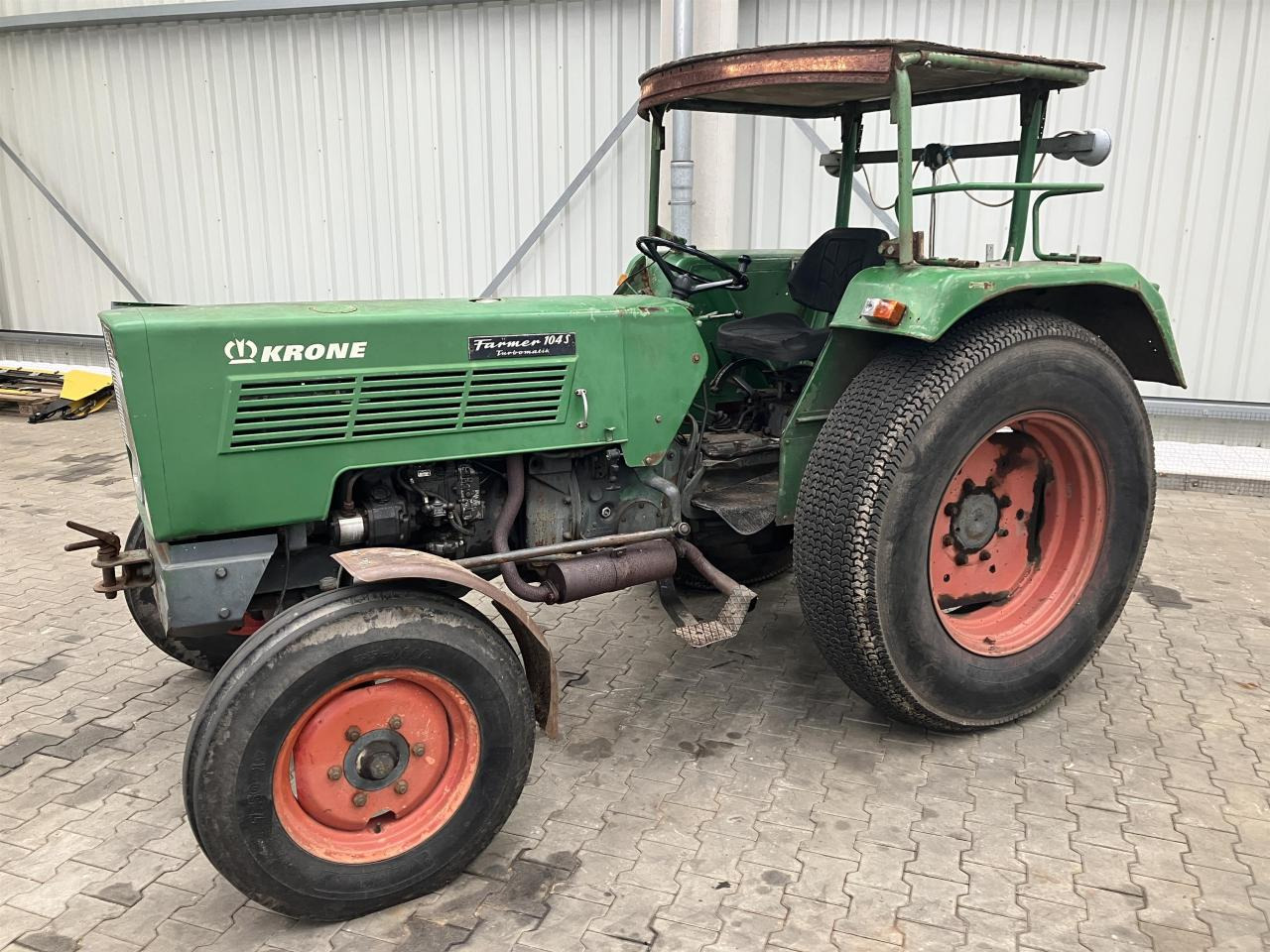 Fendt 104 S Farmer - Traktor: slika Fendt 104 S Farmer - Traktor Fendt 104 S Farmer - Traktor: slika Fendt 104 S Farmer - Traktor