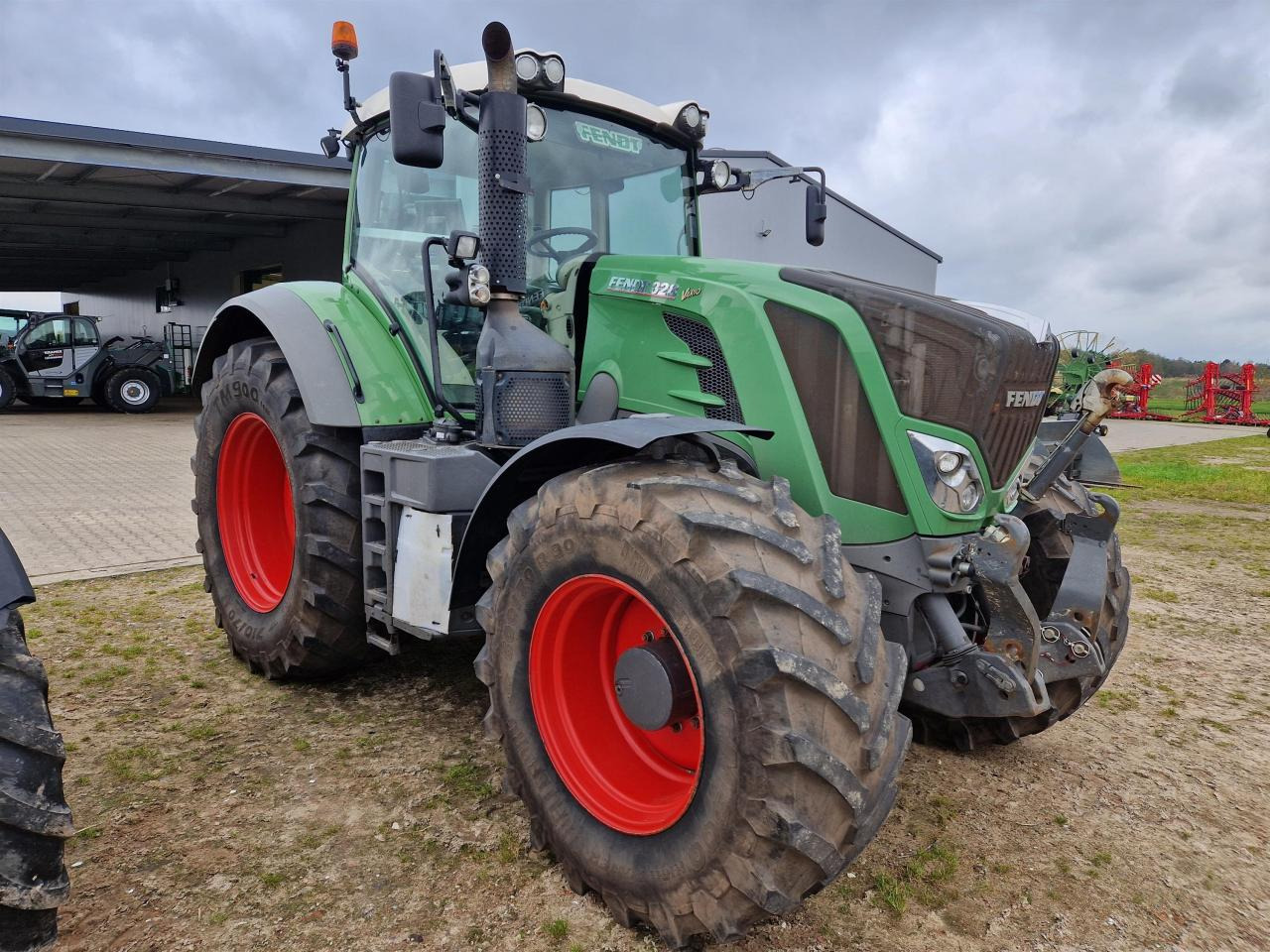 Fendt 828 Vario SCR - Traktor: slika Fendt 828 Vario SCR - Traktor Fendt 828 Vario SCR - Traktor: slika Fendt 828 Vario SCR - Traktor