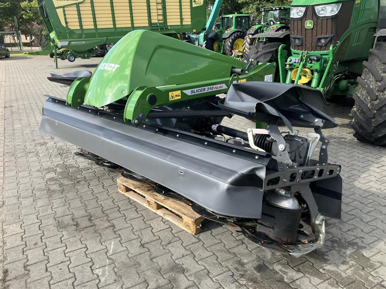 Fendt Slicer 310 FQ KC - Kosilica: slika Fendt Slicer 310 FQ KC - Kosilica Fendt Slicer 310 FQ KC - Kosilica: slika Fendt Slicer 310 FQ KC - Kosilica