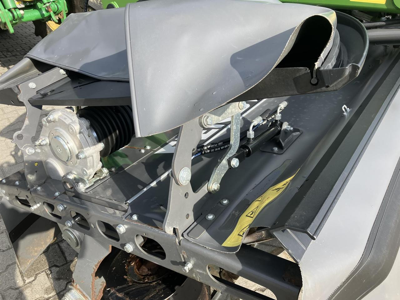 Fendt Slicer 310 FQ KC - Kosilica: slika Fendt Slicer 310 FQ KC - Kosilica Fendt Slicer 310 FQ KC - Kosilica: slika Fendt Slicer 310 FQ KC - Kosilica