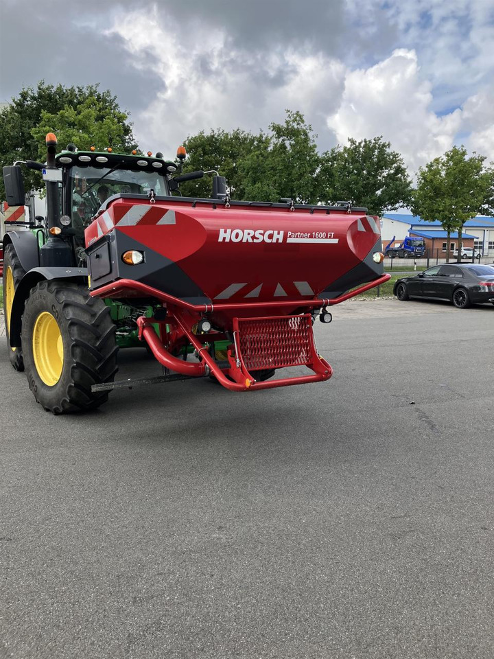 Horsch Maestro 9 RV - Precizna sijačica: slika Horsch Maestro 9 RV - Precizna sijačica Horsch Maestro 9 RV - Precizna sijačica: slika Horsch Maestro 9 RV - Precizna sijačica