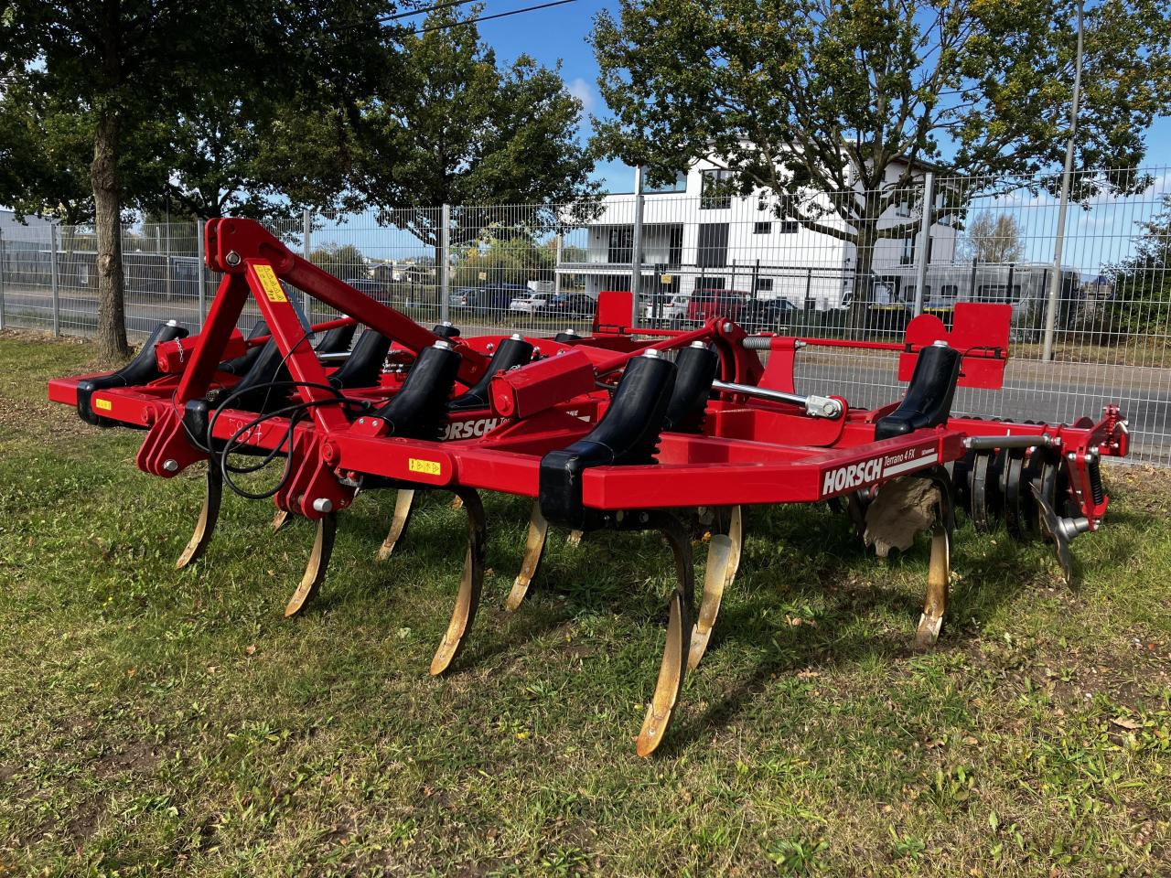 Horsch Terrano 4 FX - Kultivator: slika Horsch Terrano 4 FX - Kultivator Horsch Terrano 4 FX - Kultivator: slika Horsch Terrano 4 FX - Kultivator