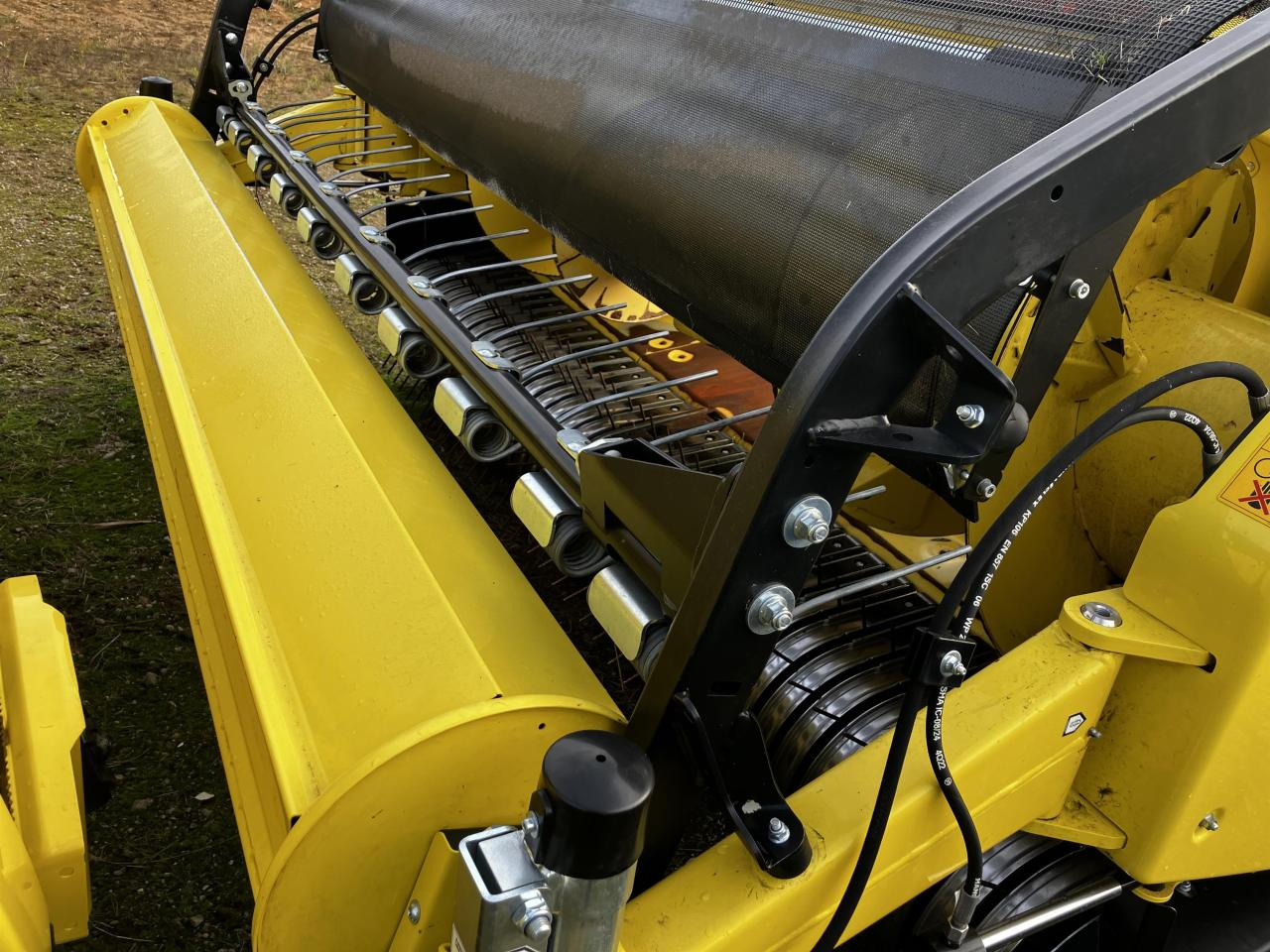 John Deere 30R - Priključak za silažni kombajn: slika John Deere 30R - Priključak za silažni kombajn John Deere 30R - Priključak za silažni kombajn: slika John Deere 30R - Priključak za silažni kombajn