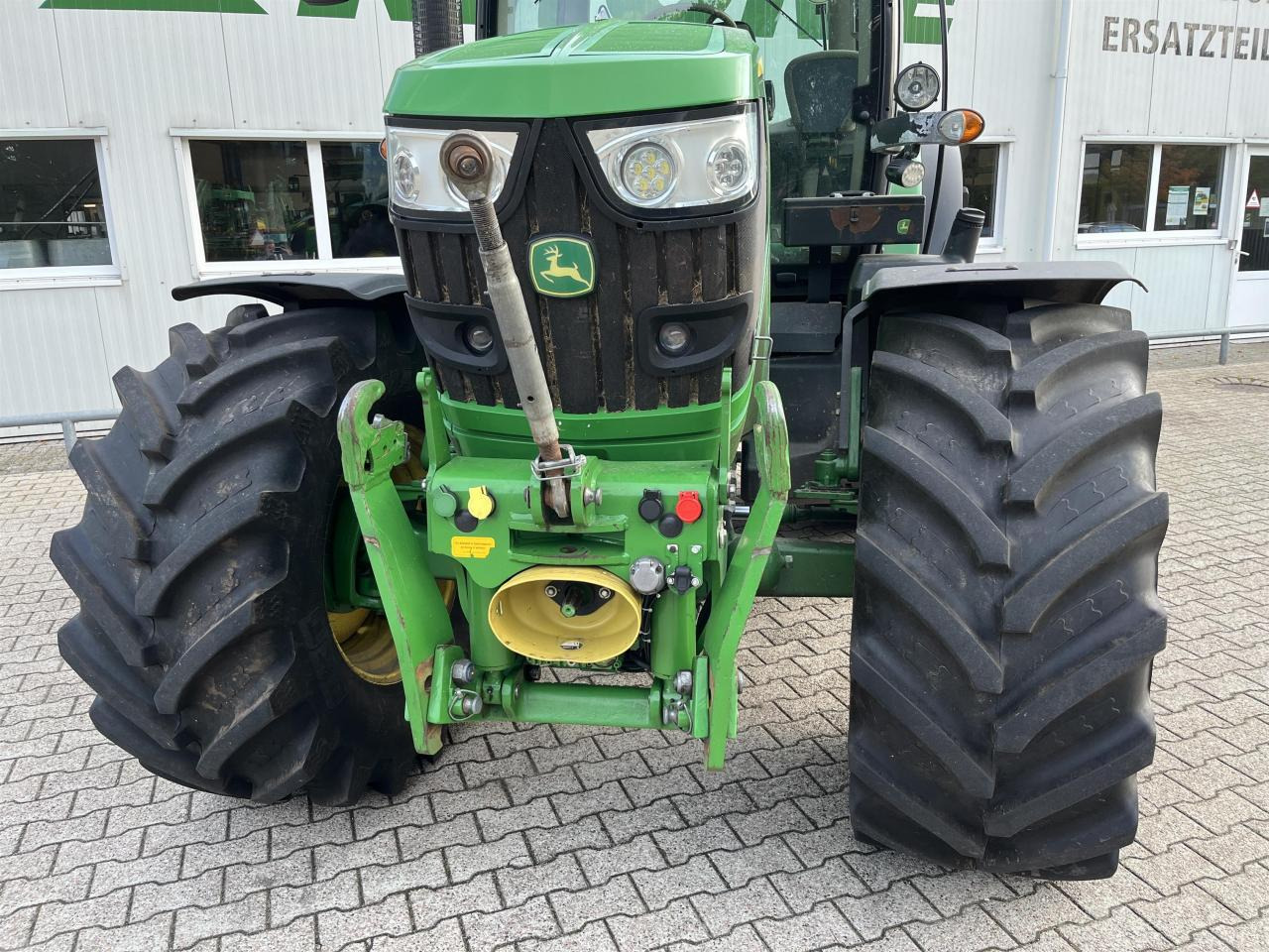 John Deere 6150R - Traktor: slika John Deere 6150R - Traktor John Deere 6150R - Traktor: slika John Deere 6150R - Traktor