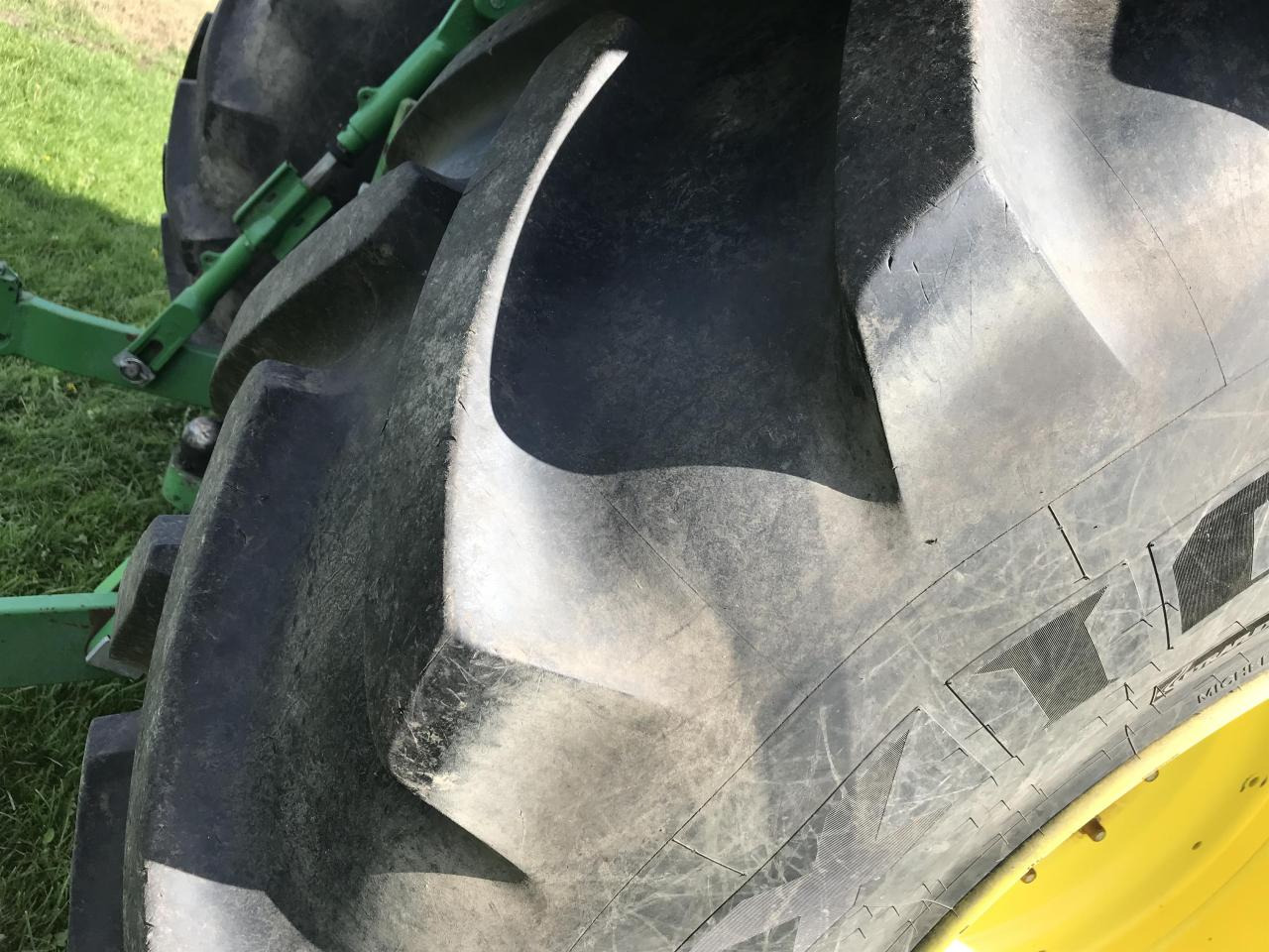Zakup John Deere 6250R John Deere 6250R: slika Zakup John Deere 6250R John Deere 6250R