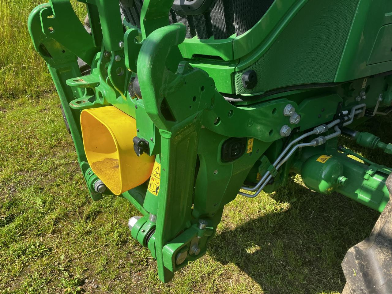 John Deere 6R 155 - Traktor: slika John Deere 6R 155 - Traktor John Deere 6R 155 - Traktor: slika John Deere 6R 155 - Traktor