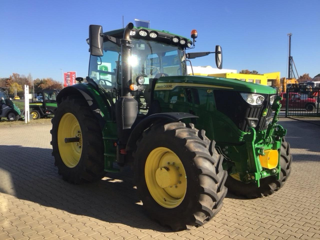 John Deere 6R 155 - Traktor: slika John Deere 6R 155 - Traktor John Deere 6R 155 - Traktor: slika John Deere 6R 155 - Traktor