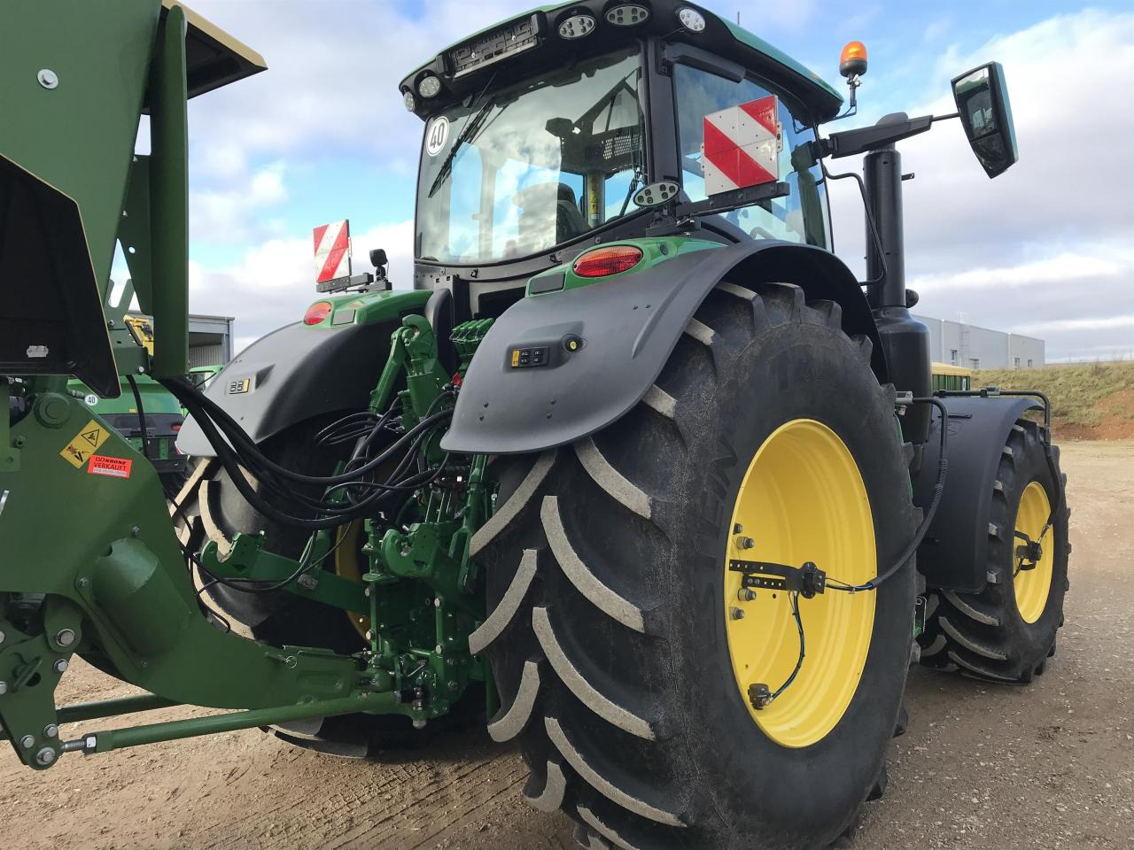 John Deere 6R 250 - Traktor: slika John Deere 6R 250 - Traktor John Deere 6R 250 - Traktor: slika John Deere 6R 250 - Traktor