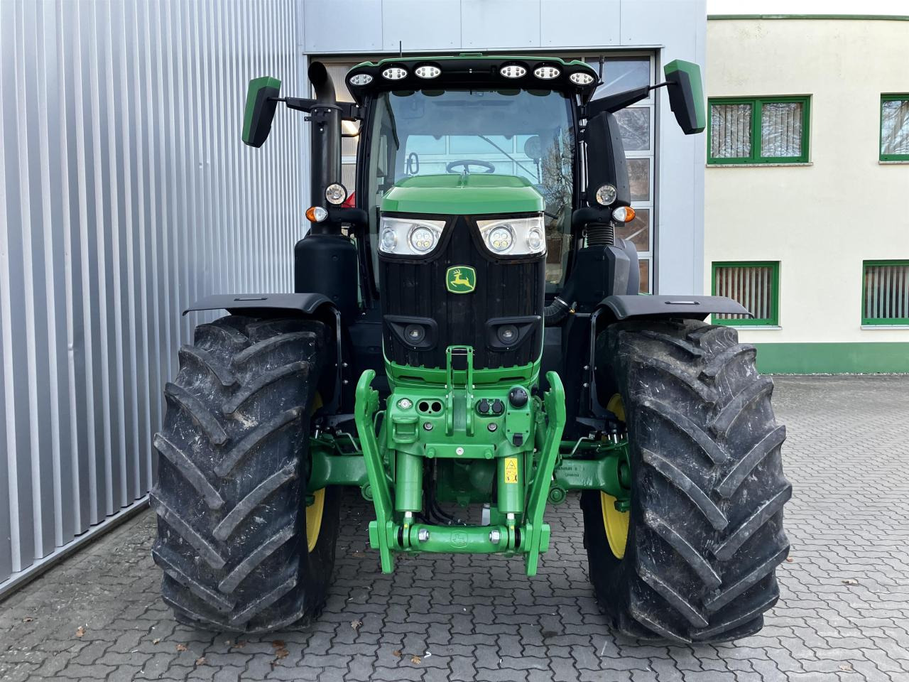 John Deere 6R 250 - Traktor: slika John Deere 6R 250 - Traktor John Deere 6R 250 - Traktor: slika John Deere 6R 250 - Traktor