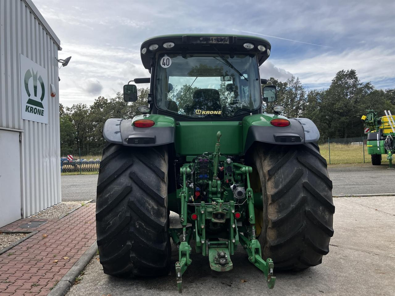 Zakup John Deere 8335R John Deere 8335R: slika Zakup John Deere 8335R John Deere 8335R