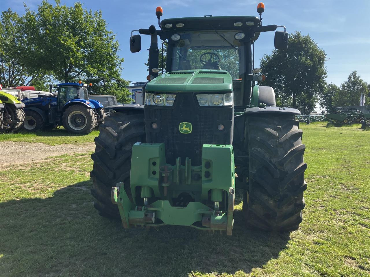John Deere 8370R - Traktor: slika John Deere 8370R - Traktor John Deere 8370R - Traktor: slika John Deere 8370R - Traktor