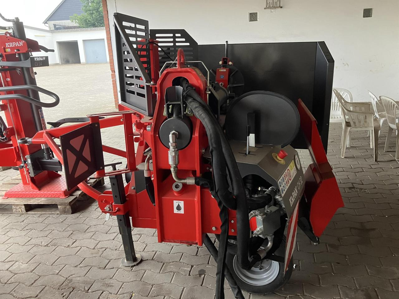 KRPAN CH 32 K - Pilana: slika KRPAN CH 32 K - Pilana KRPAN CH 32 K - Pilana: slika KRPAN CH 32 K - Pilana