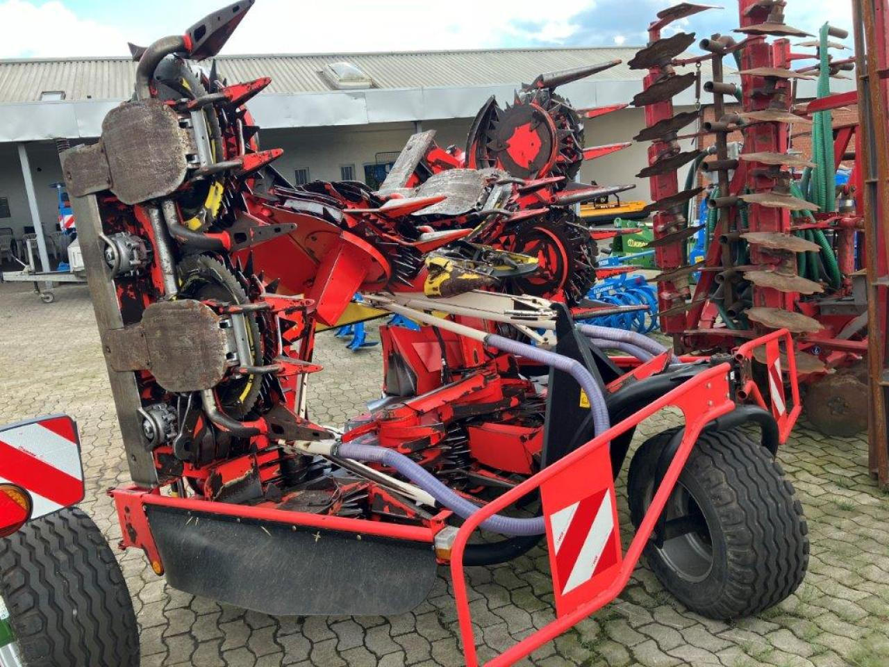 Kemper 375 - Priključak za silažni kombajn: slika Kemper 375 - Priključak za silažni kombajn Kemper 375 - Priključak za silažni kombajn: slika Kemper 375 - Priključak za silažni kombajn