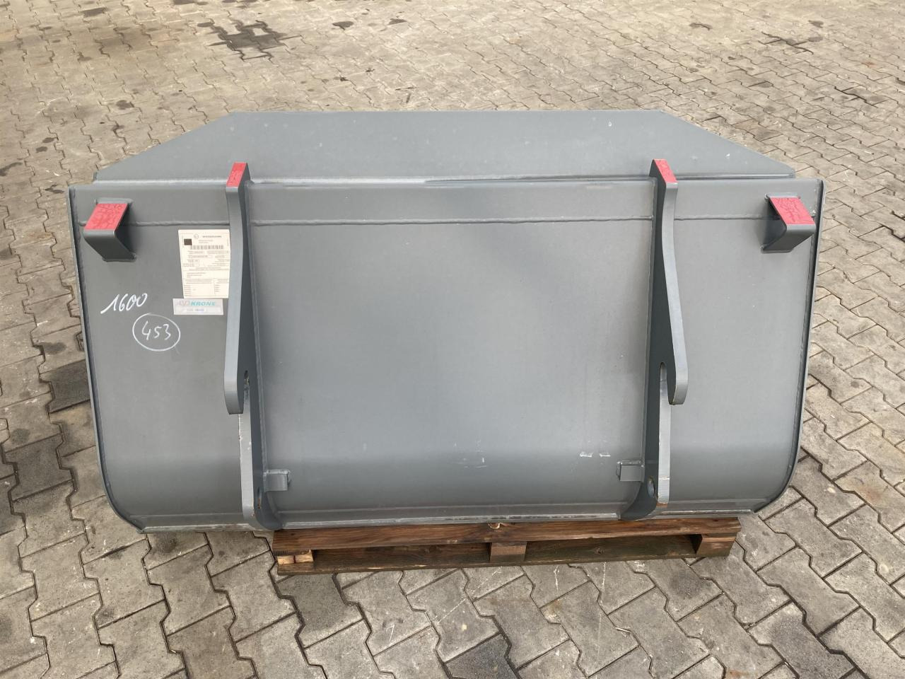 Kramer 1600 mm - Korpa: slika Kramer 1600 mm - Korpa Kramer 1600 mm - Korpa: slika Kramer 1600 mm - Korpa