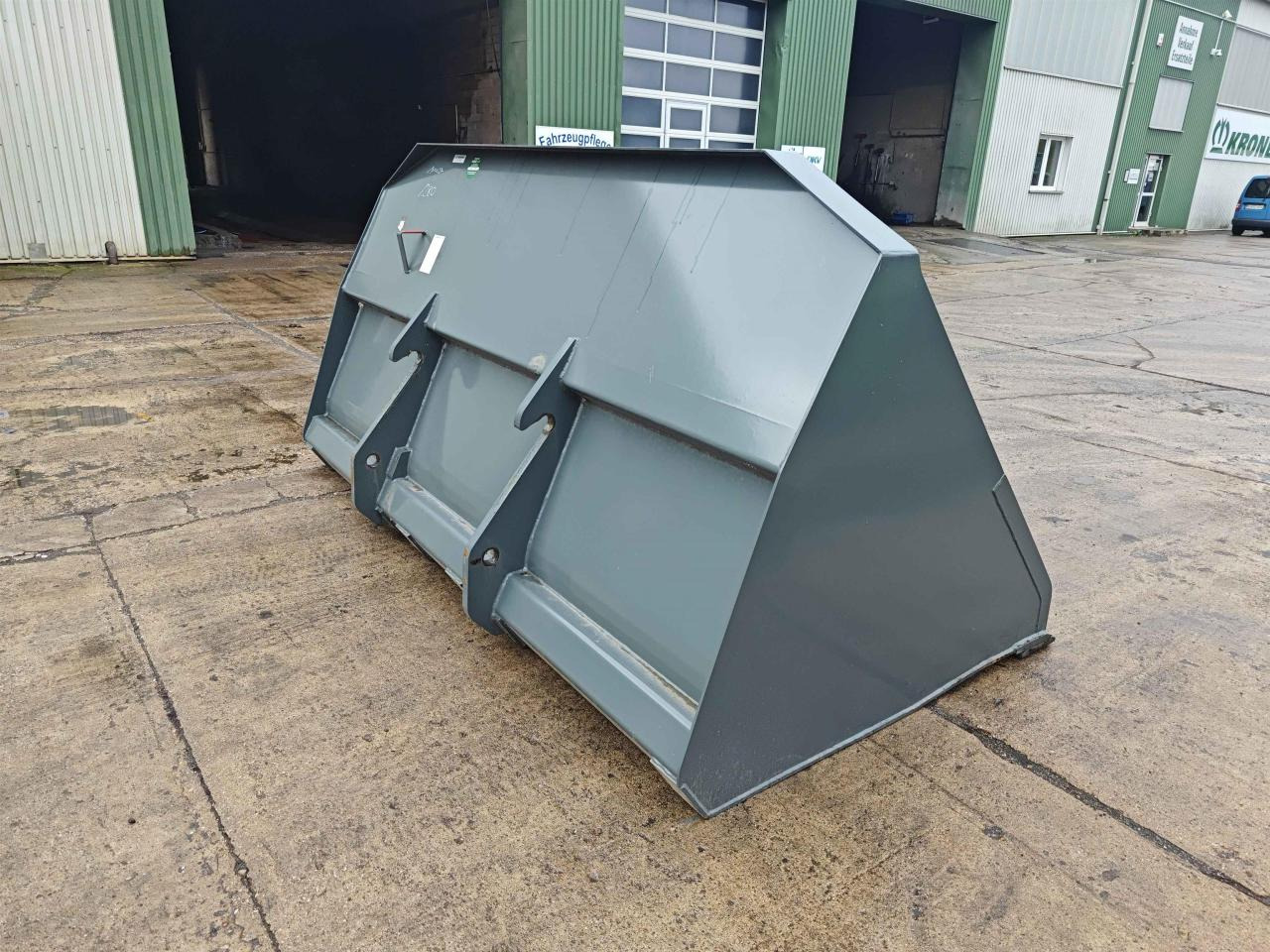 Kramer 2900 mm - Korpa: slika Kramer 2900 mm - Korpa Kramer 2900 mm - Korpa: slika Kramer 2900 mm - Korpa