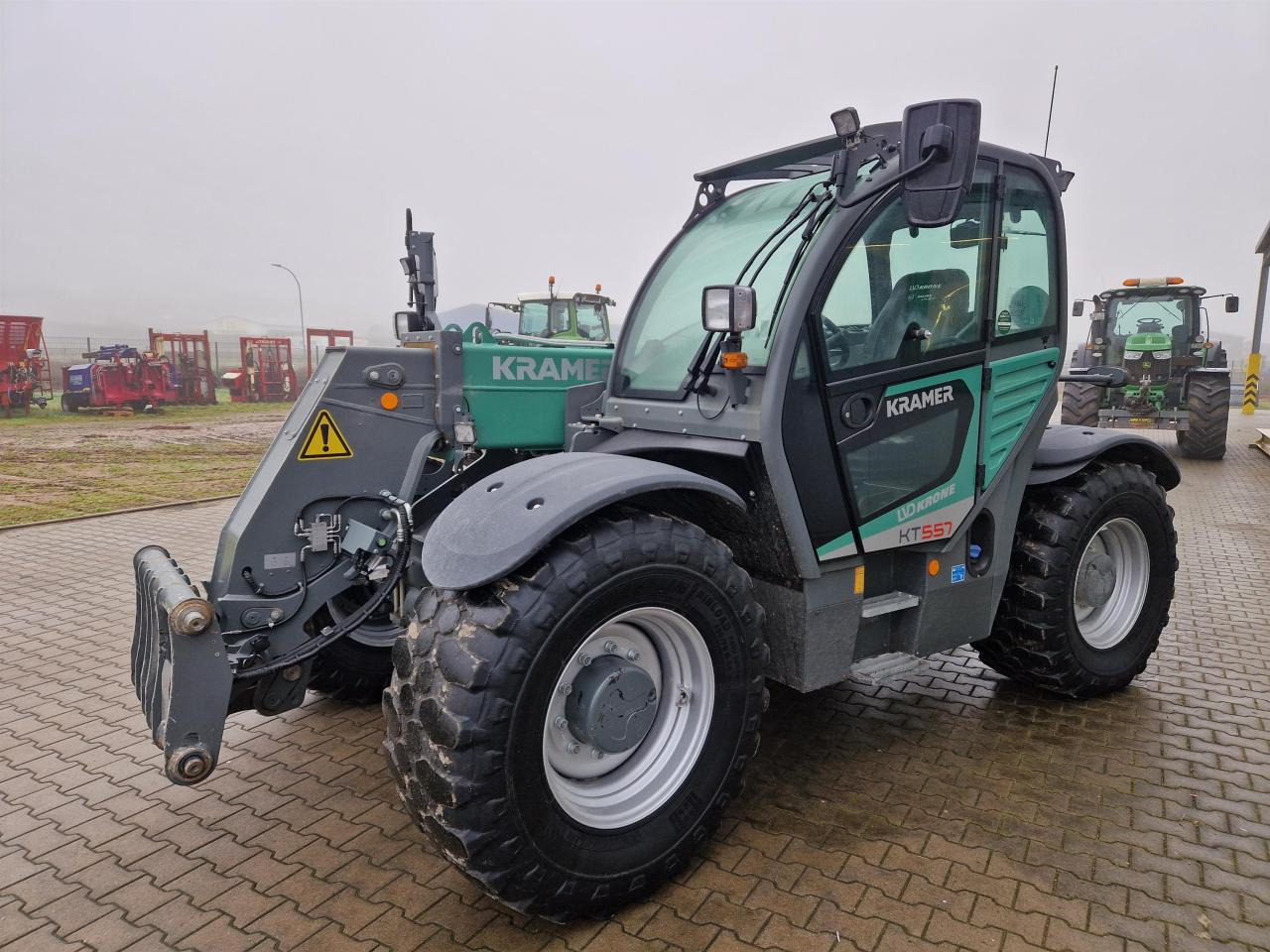 Kramer KT557 - Teleskopski rukovatelj: slika Kramer KT557 - Teleskopski rukovatelj Kramer KT557 - Teleskopski rukovatelj: slika Kramer KT557 - Teleskopski rukovatelj