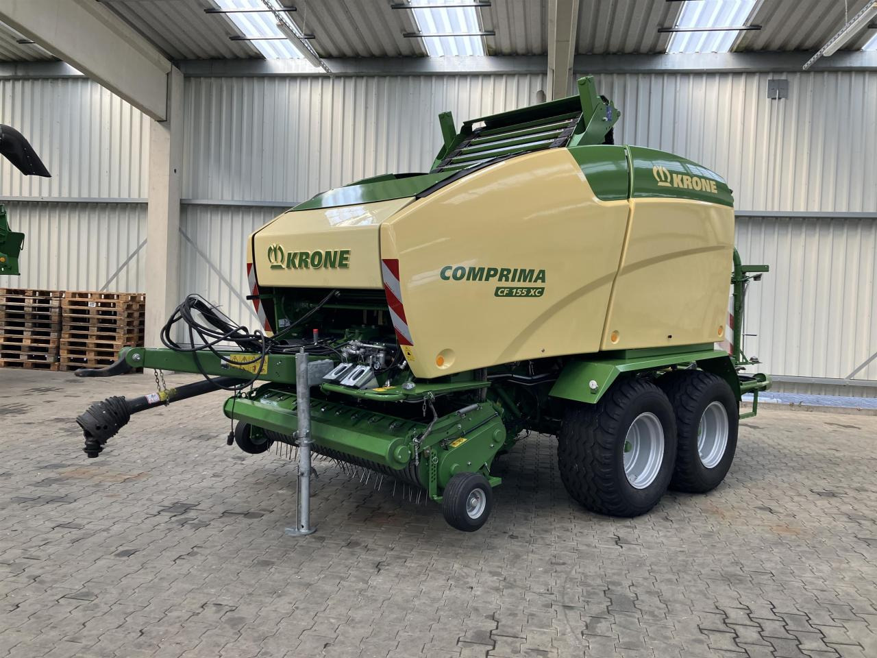 Krone CF 155 XC Comprima - Rolo balirka: slika Krone CF 155 XC Comprima - Rolo balirka Krone CF 155 XC Comprima - Rolo balirka: slika Krone CF 155 XC Comprima - Rolo balirka