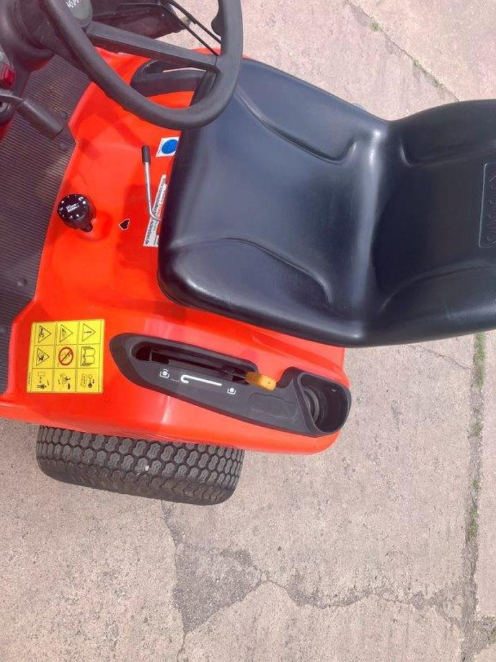 Zakup Kubota GR1600-ID-II Kubota GR1600-ID-II: slika Zakup Kubota GR1600-ID-II Kubota GR1600-ID-II