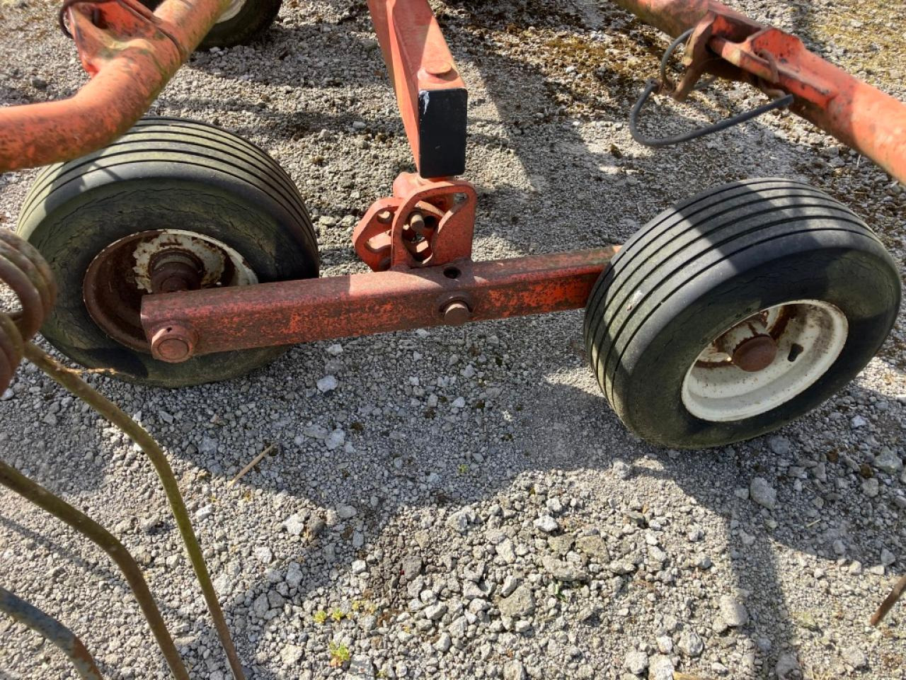 Kuhn GA 4311 GM - Prevrtač sijena/ Grabulje: slika Kuhn GA 4311 GM - Prevrtač sijena/ Grabulje Kuhn GA 4311 GM - Prevrtač sijena/ Grabulje: slika Kuhn GA 4311 GM - Prevrtač sijena/ Grabulje