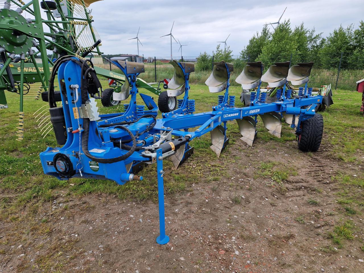 Lemken Juwel 8 M X 5+1 - Plug: slika Lemken Juwel 8 M X 5+1 - Plug Lemken Juwel 8 M X 5+1 - Plug: slika Lemken Juwel 8 M X 5+1 - Plug