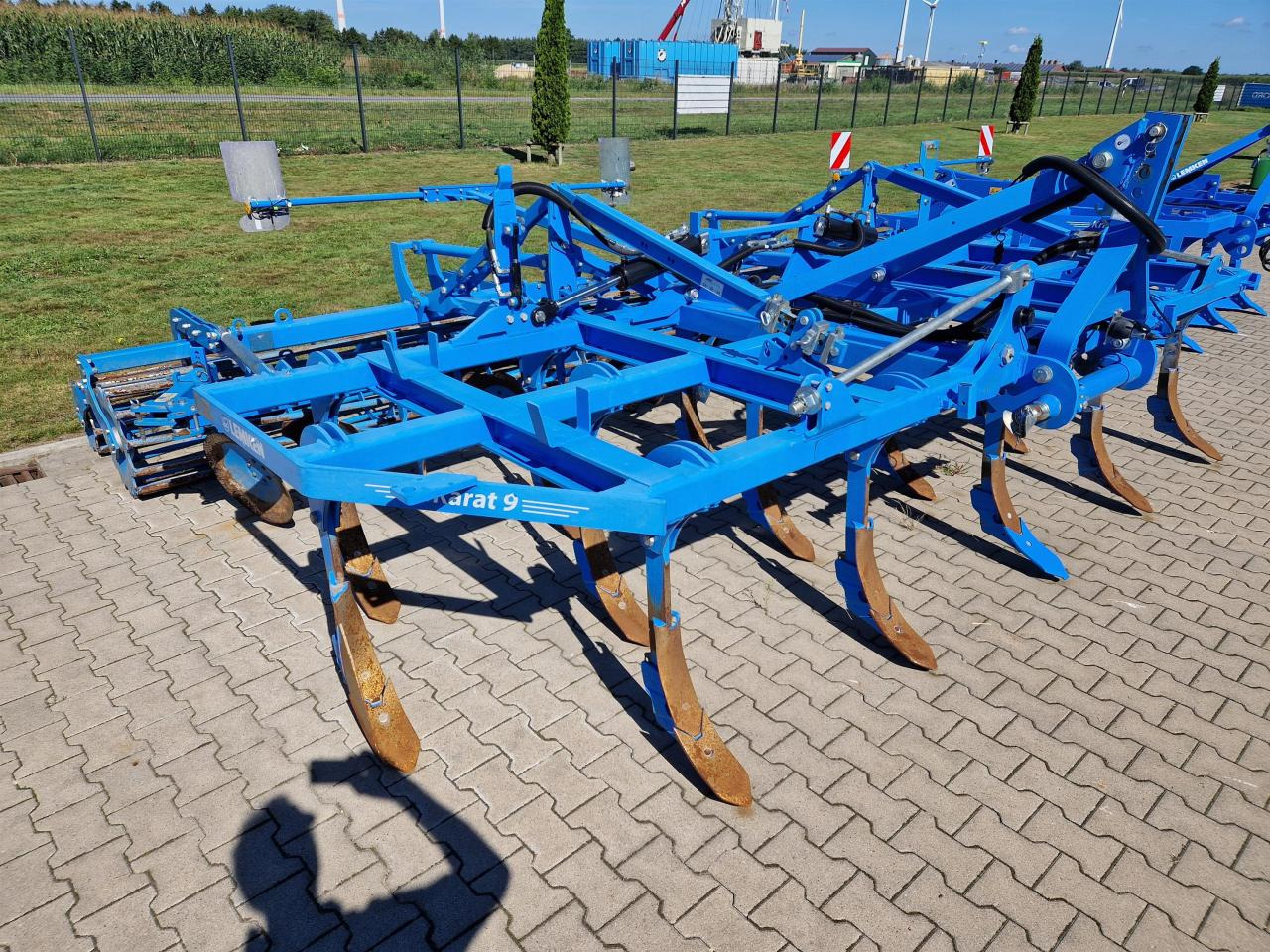 Lemken Karat 9/500 K - Kultivator: slika Lemken Karat 9/500 K - Kultivator Lemken Karat 9/500 K - Kultivator: slika Lemken Karat 9/500 K - Kultivator