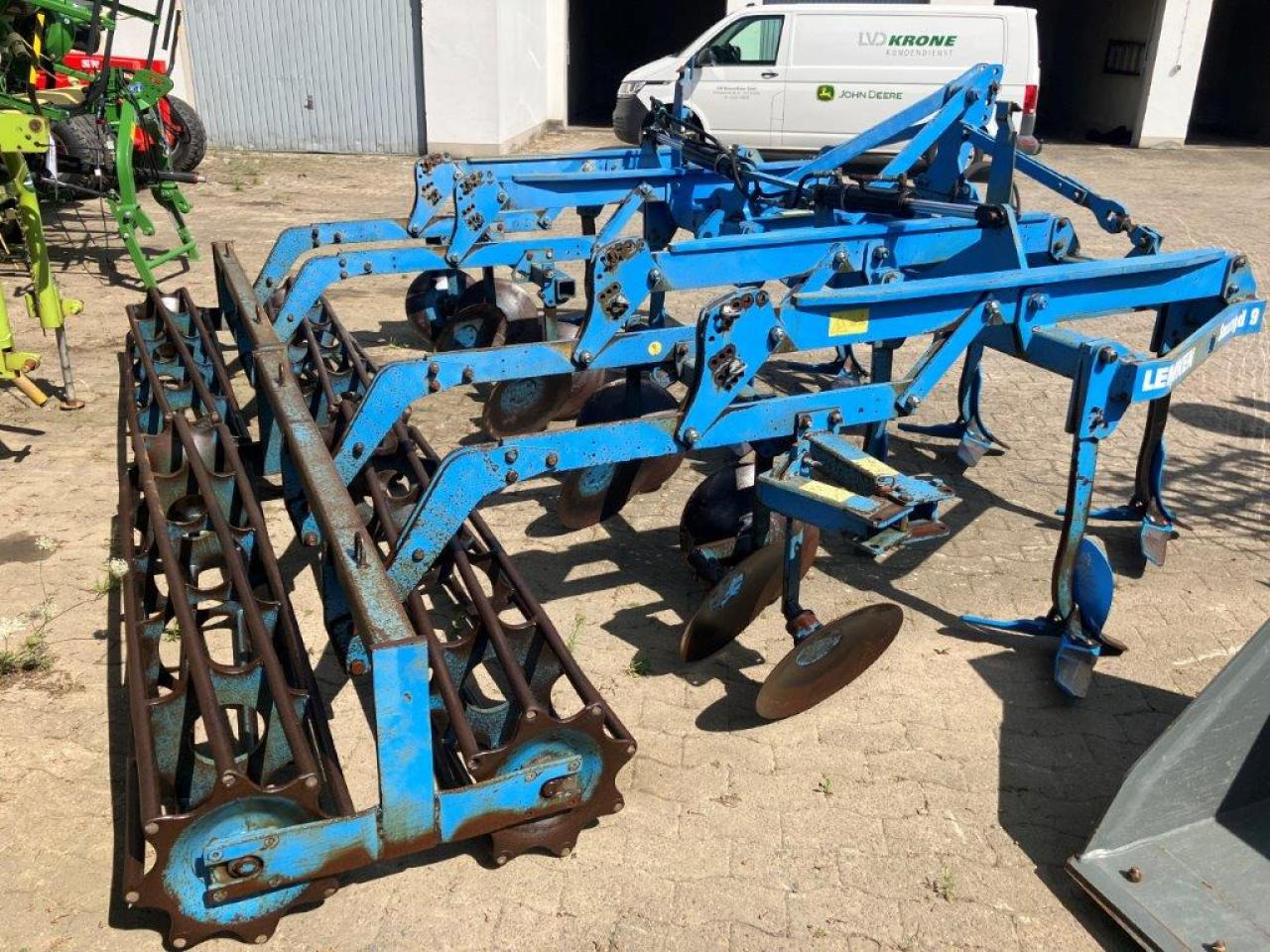 Lemken Smaragd 9/400 K - Kultivator: slika Lemken Smaragd 9/400 K - Kultivator Lemken Smaragd 9/400 K - Kultivator: slika Lemken Smaragd 9/400 K - Kultivator