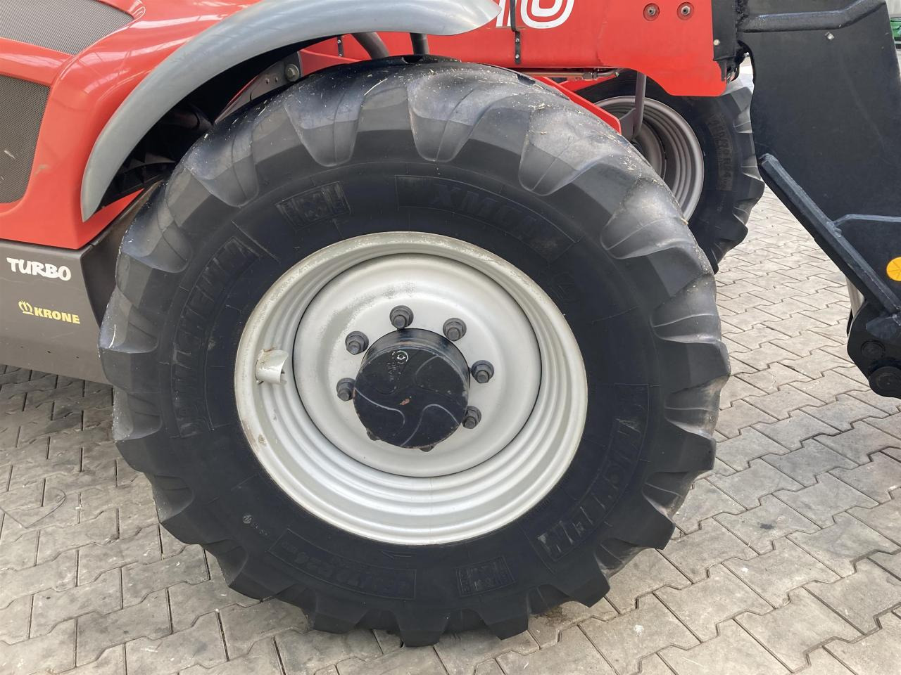 Manitou MLT 731 - Teleskopski rukovatelj: slika Manitou MLT 731 - Teleskopski rukovatelj Manitou MLT 731 - Teleskopski rukovatelj: slika Manitou MLT 731 - Teleskopski rukovatelj