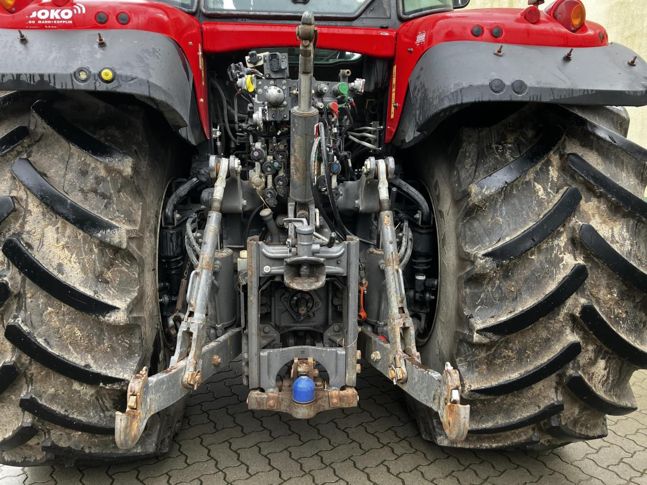 Traktor Massey Ferguson 7726: slika Traktor Massey Ferguson 7726
