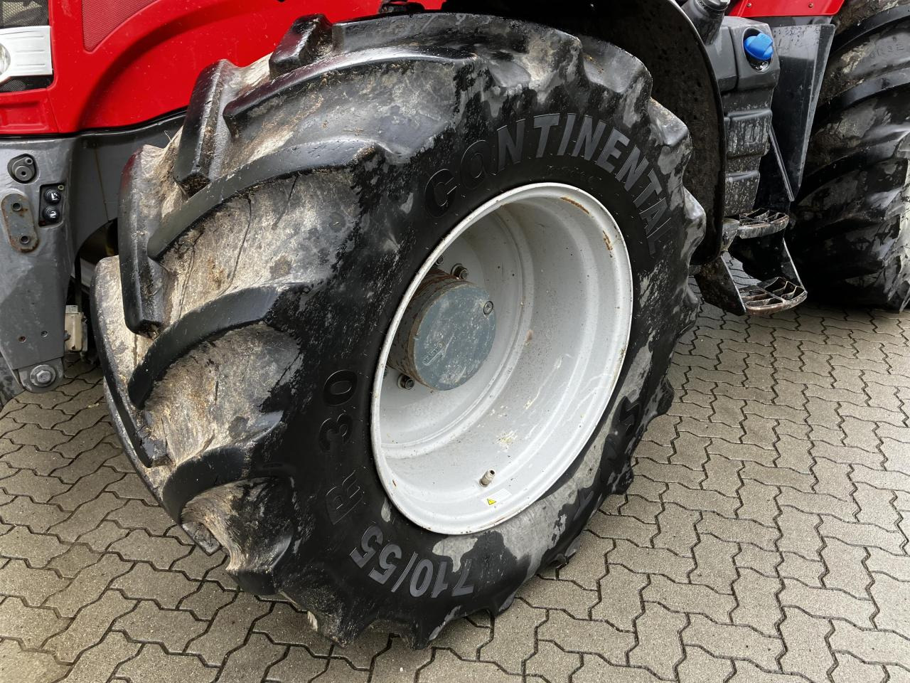 Traktor Massey Ferguson 7726: slika Traktor Massey Ferguson 7726