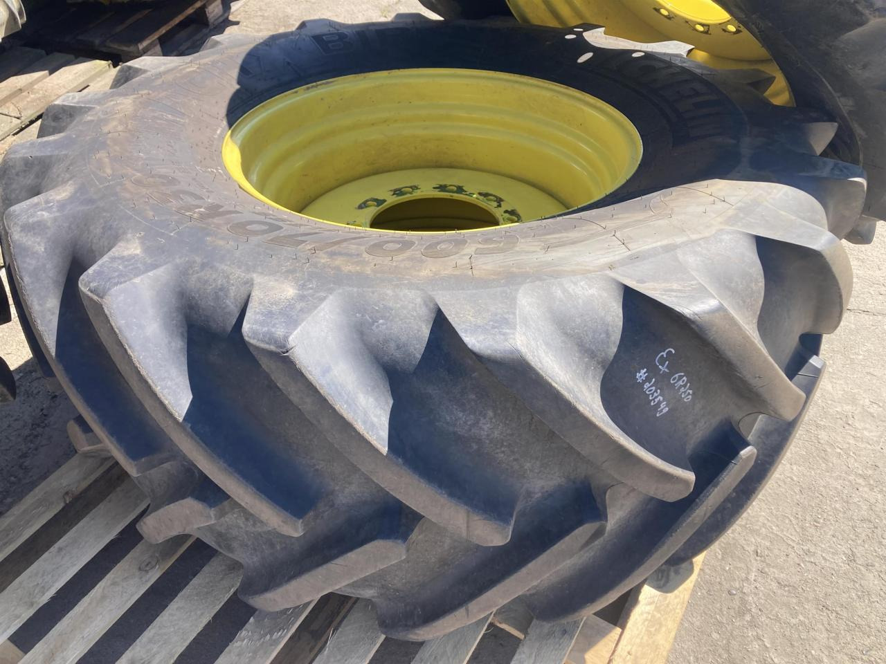 Michelin 600/70R30 - Guma za Poljoprivredni strojevi: slika Michelin 600/70R30 - Guma za Poljoprivredni strojevi Michelin 600/70R30 - Guma za Poljoprivredni strojevi: slika Michelin 600/70R30 - Guma za Poljoprivredni strojevi