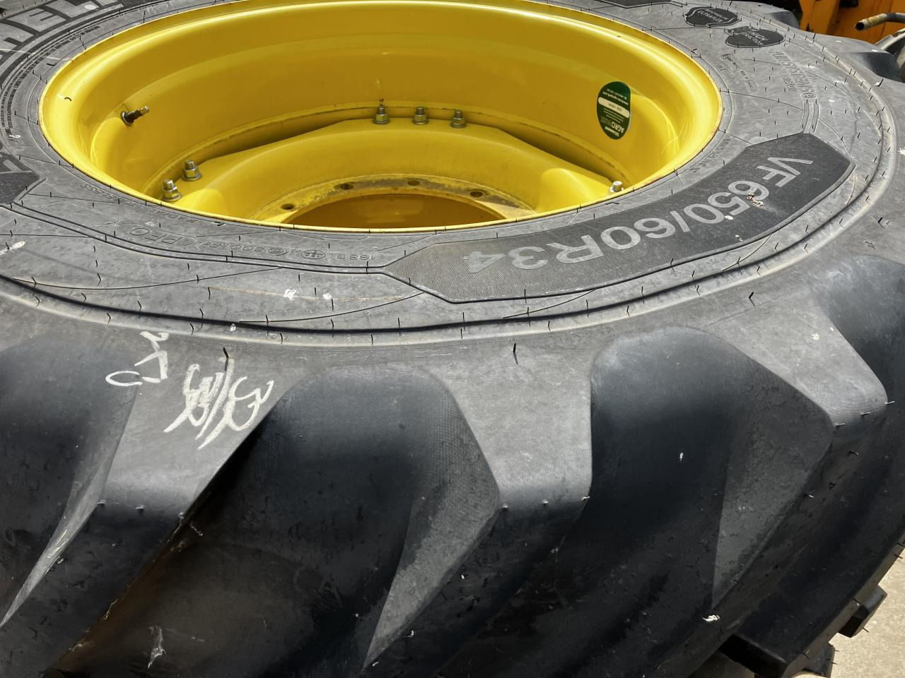 Michelin 650/60R34 VF - Guma za Poljoprivredni strojevi: slika Michelin 650/60R34 VF - Guma za Poljoprivredni strojevi Michelin 650/60R34 VF - Guma za Poljoprivredni strojevi: slika Michelin 650/60R34 VF - Guma za Poljoprivredni strojevi