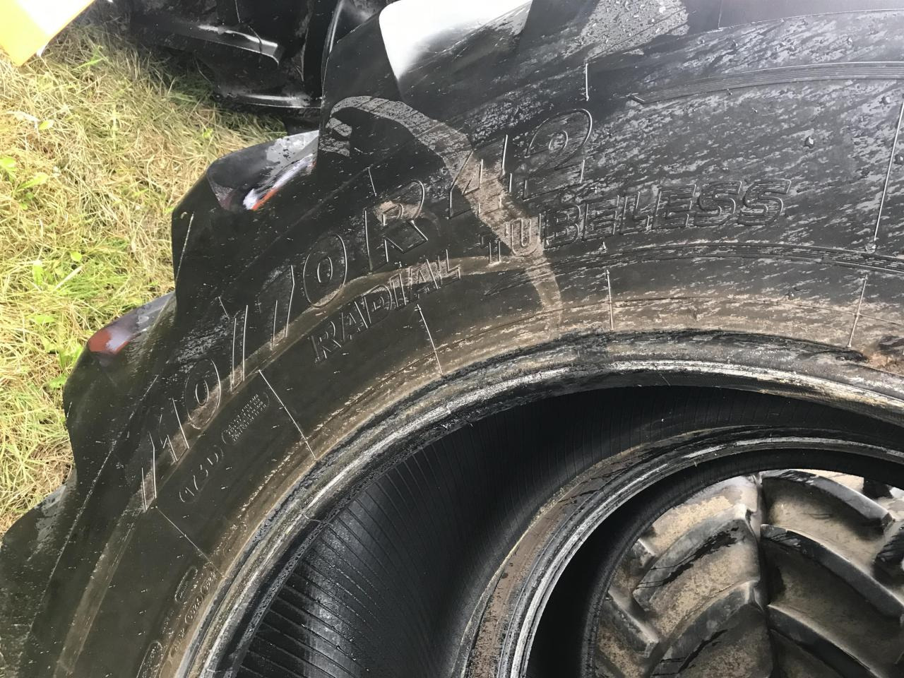 Michelin 710/70R42 - Guma za Poljoprivredni strojevi: slika Michelin 710/70R42 - Guma za Poljoprivredni strojevi Michelin 710/70R42 - Guma za Poljoprivredni strojevi: slika Michelin 710/70R42 - Guma za Poljoprivredni strojevi