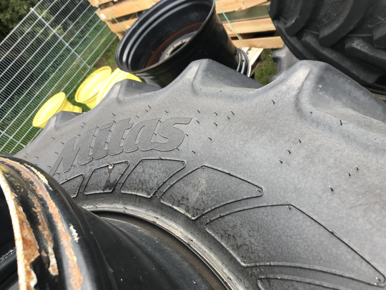 Mitas 600/65R34 - Guma za Poljoprivredni strojevi: slika Mitas 600/65R34 - Guma za Poljoprivredni strojevi Mitas 600/65R34 - Guma za Poljoprivredni strojevi: slika Mitas 600/65R34 - Guma za Poljoprivredni strojevi