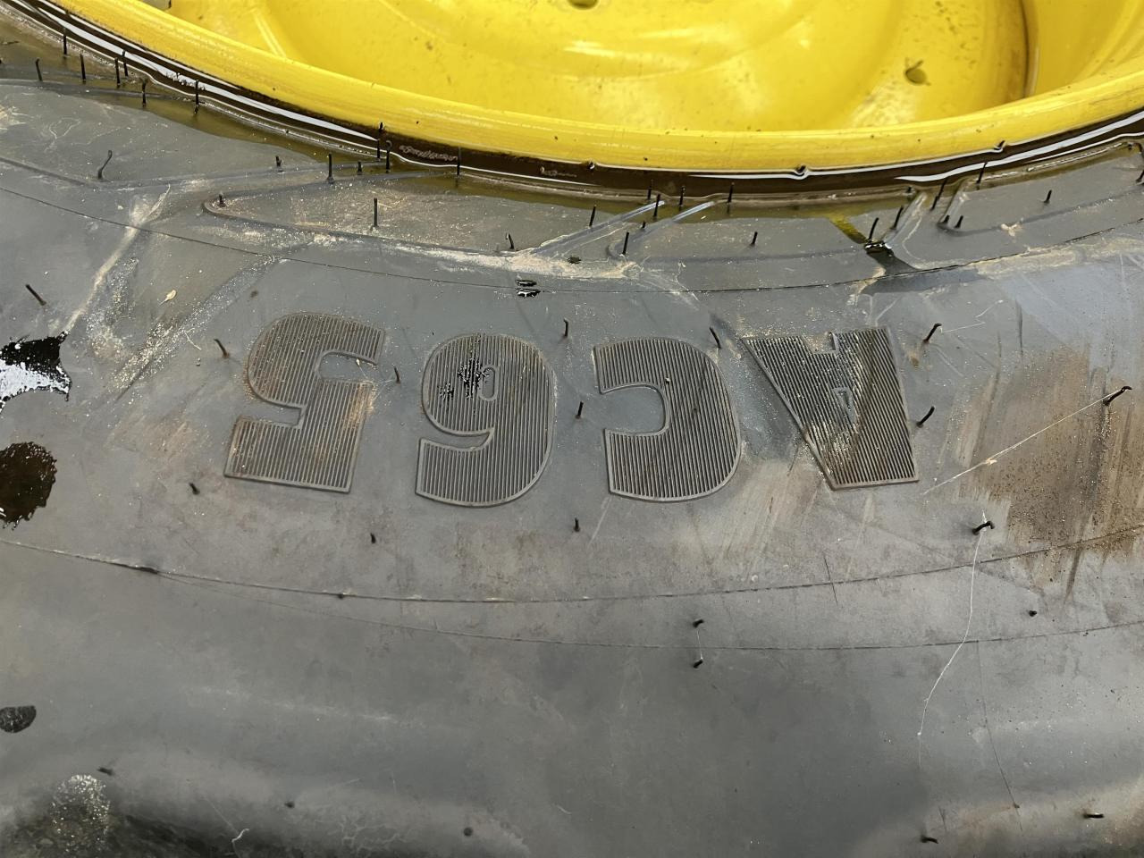 Mitas 650/65R38 - Guma za Poljoprivredni strojevi: slika Mitas 650/65R38 - Guma za Poljoprivredni strojevi Mitas 650/65R38 - Guma za Poljoprivredni strojevi: slika Mitas 650/65R38 - Guma za Poljoprivredni strojevi